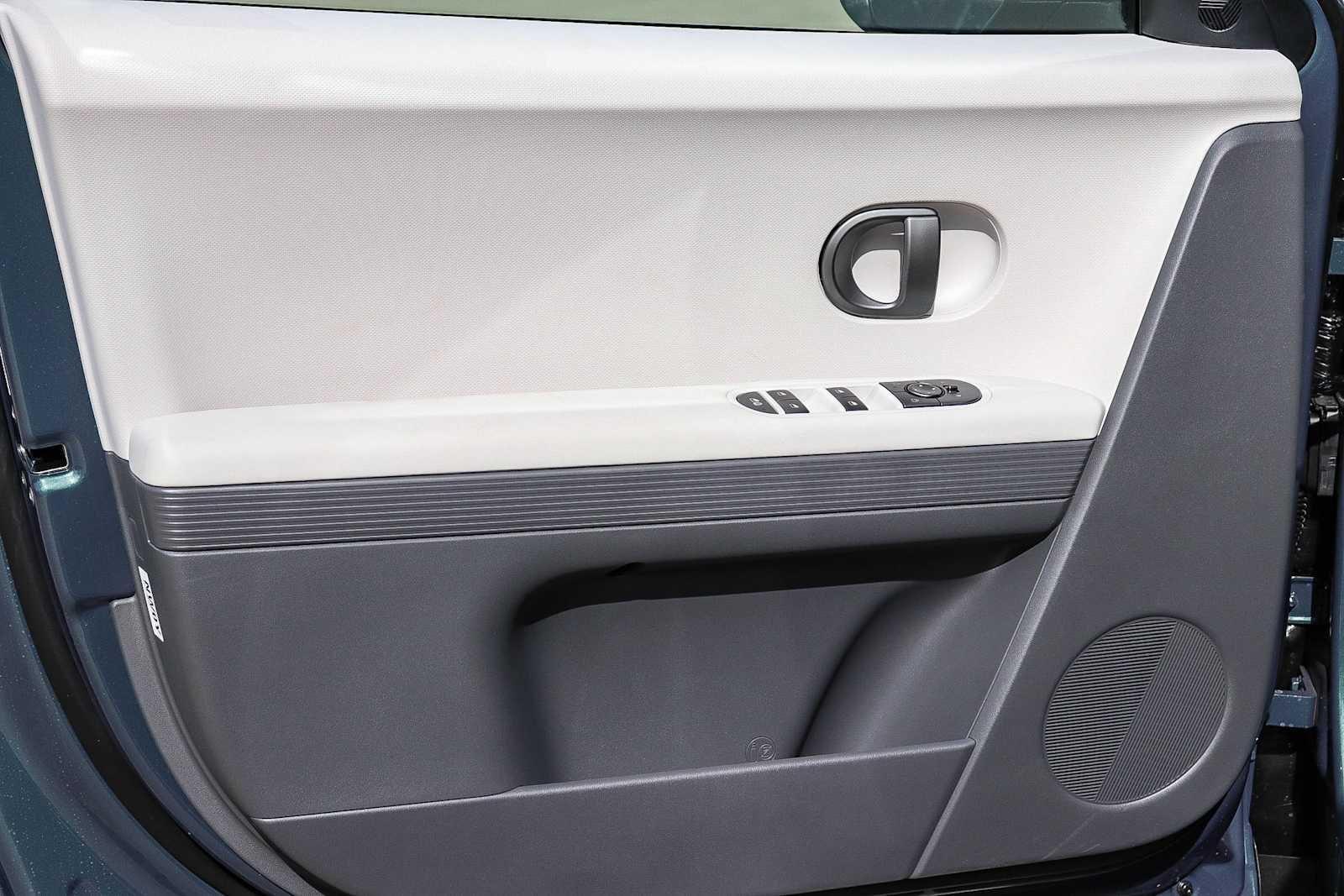 Thumbnail: 2026 Hyundai Ioniq 5 - 21