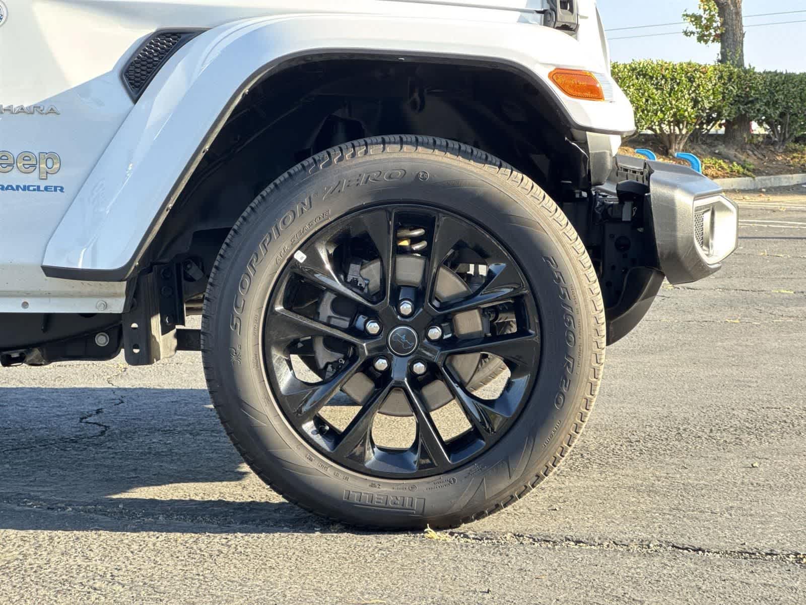 Thumbnail: 2024 Jeep Wrangler - 38
