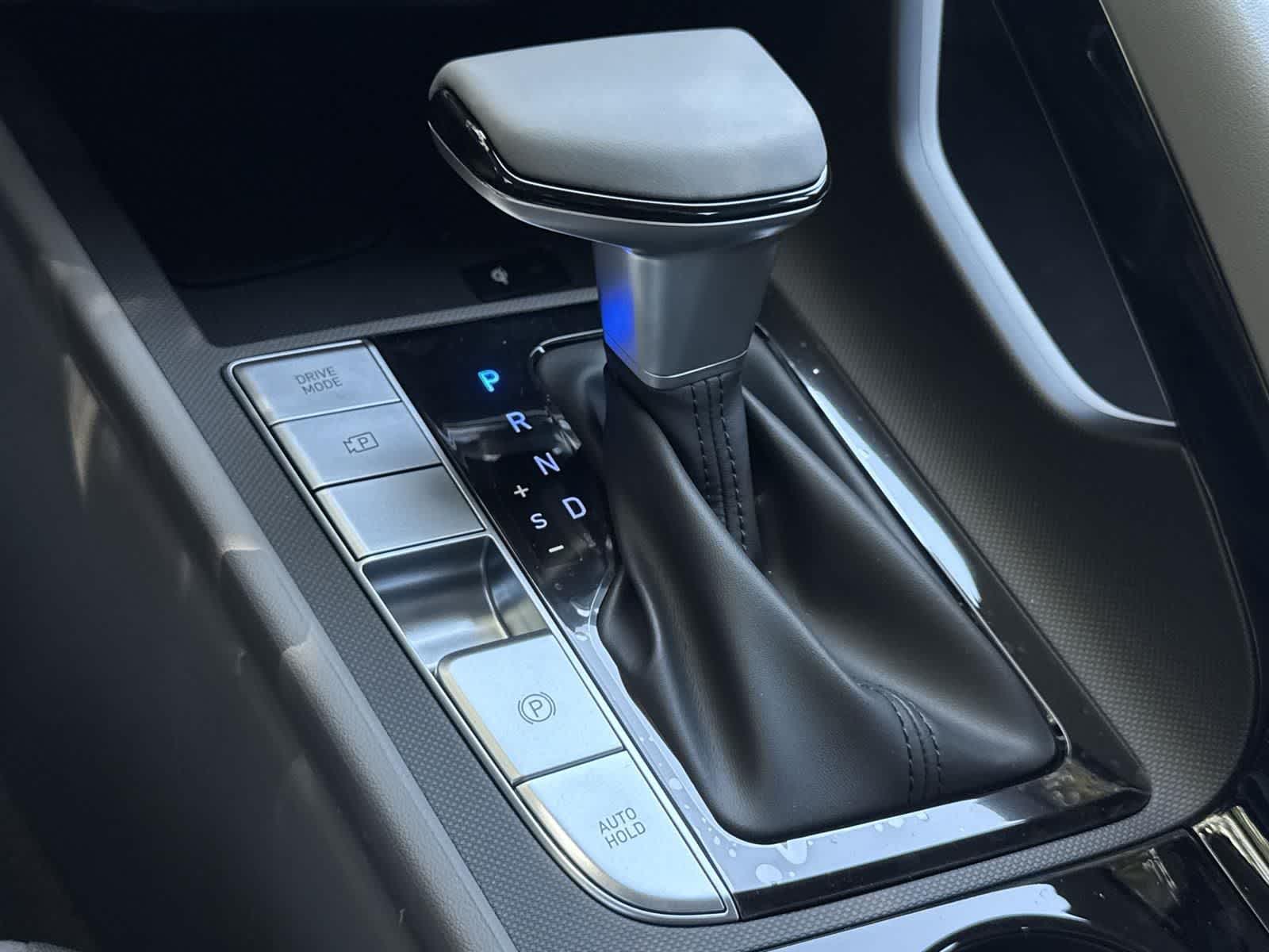 Thumbnail: 2025 Hyundai Elantra - 16