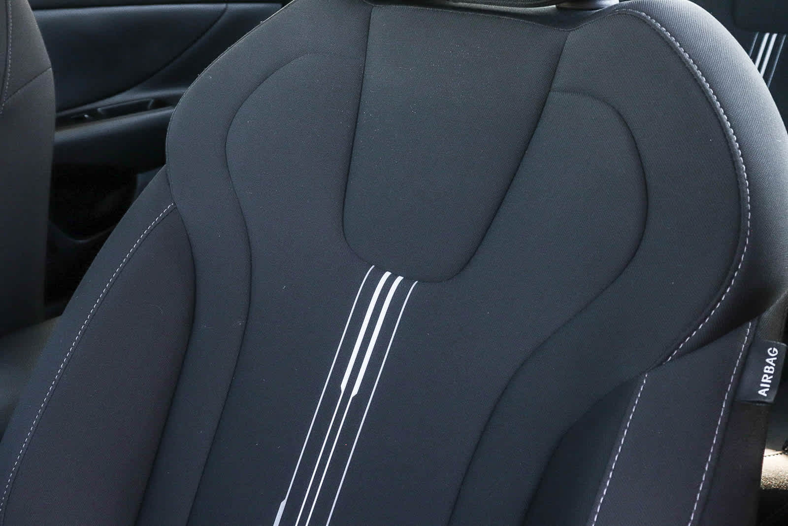 Thumbnail: 2023 Hyundai Elantra - 9