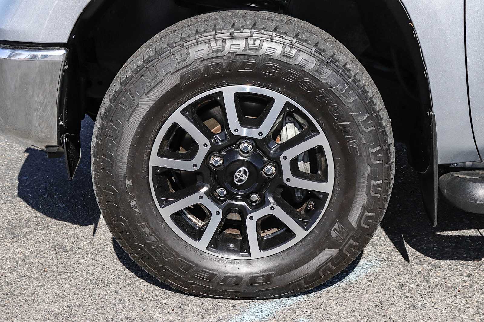 Thumbnail: 2016 Toyota Tundra - 11