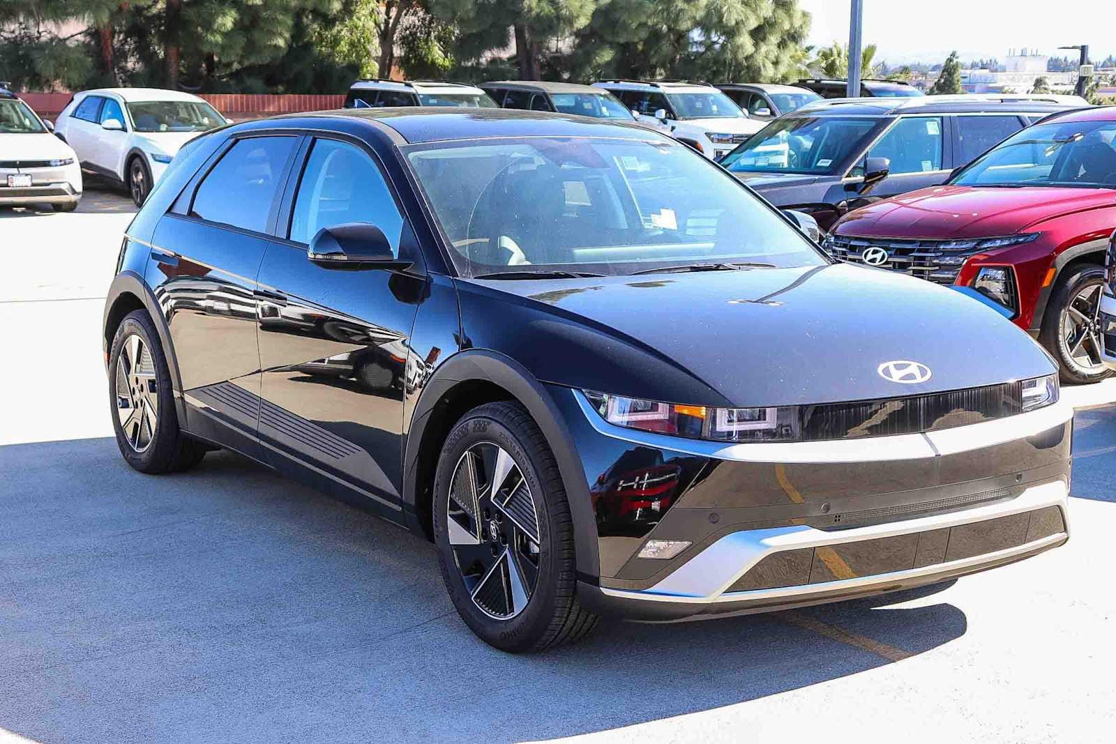 Thumbnail: 2026 Hyundai Ioniq 5 - 3