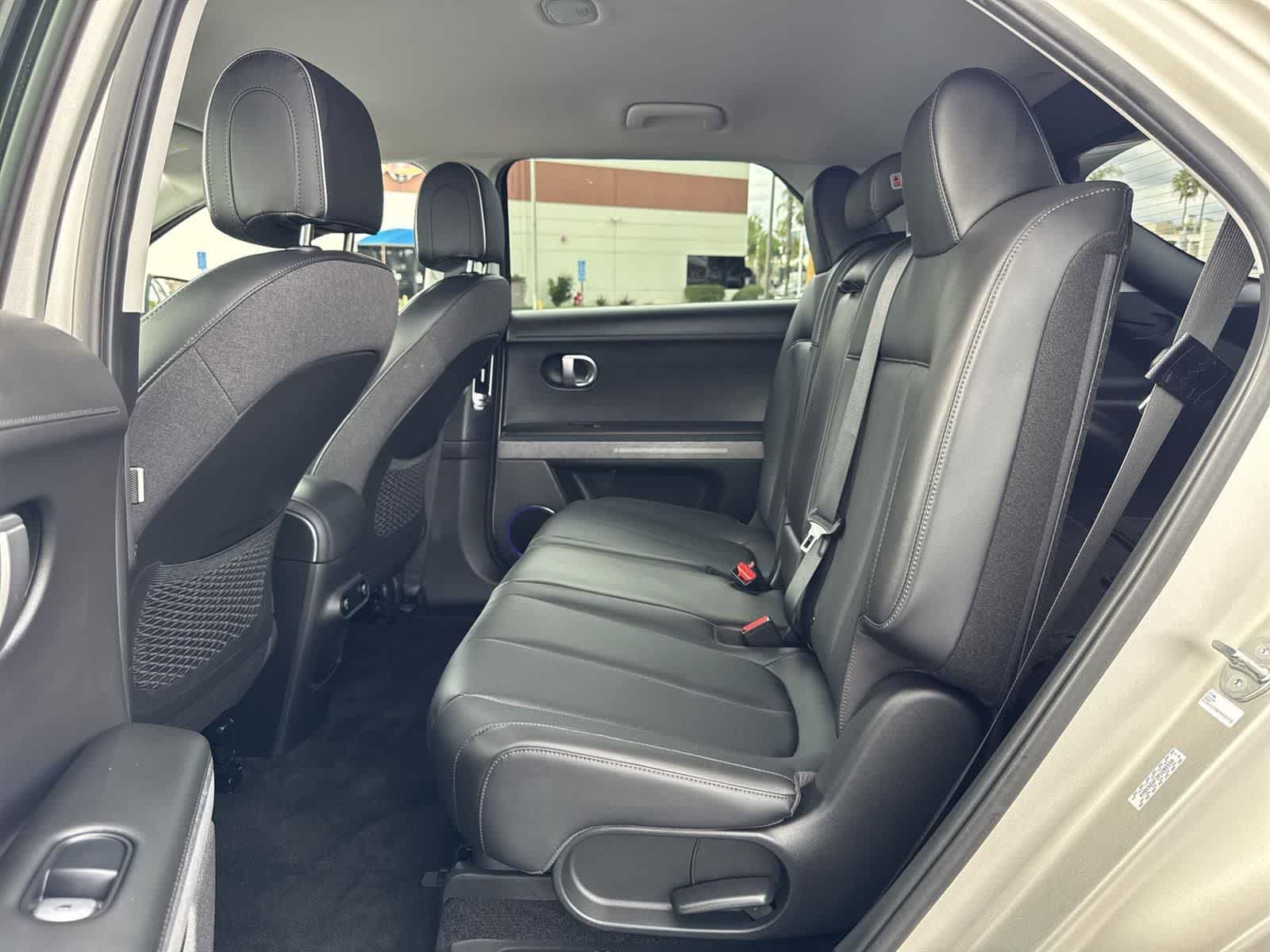 Thumbnail: 2023 Hyundai Ioniq 5 - 26