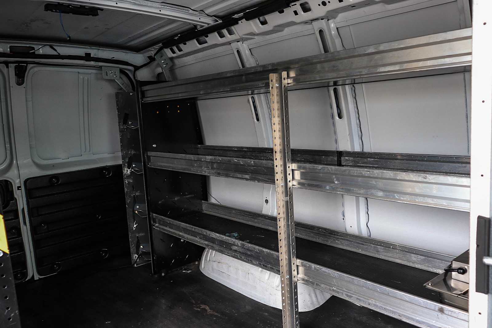 Thumbnail: 2023 GMC Savana - 30