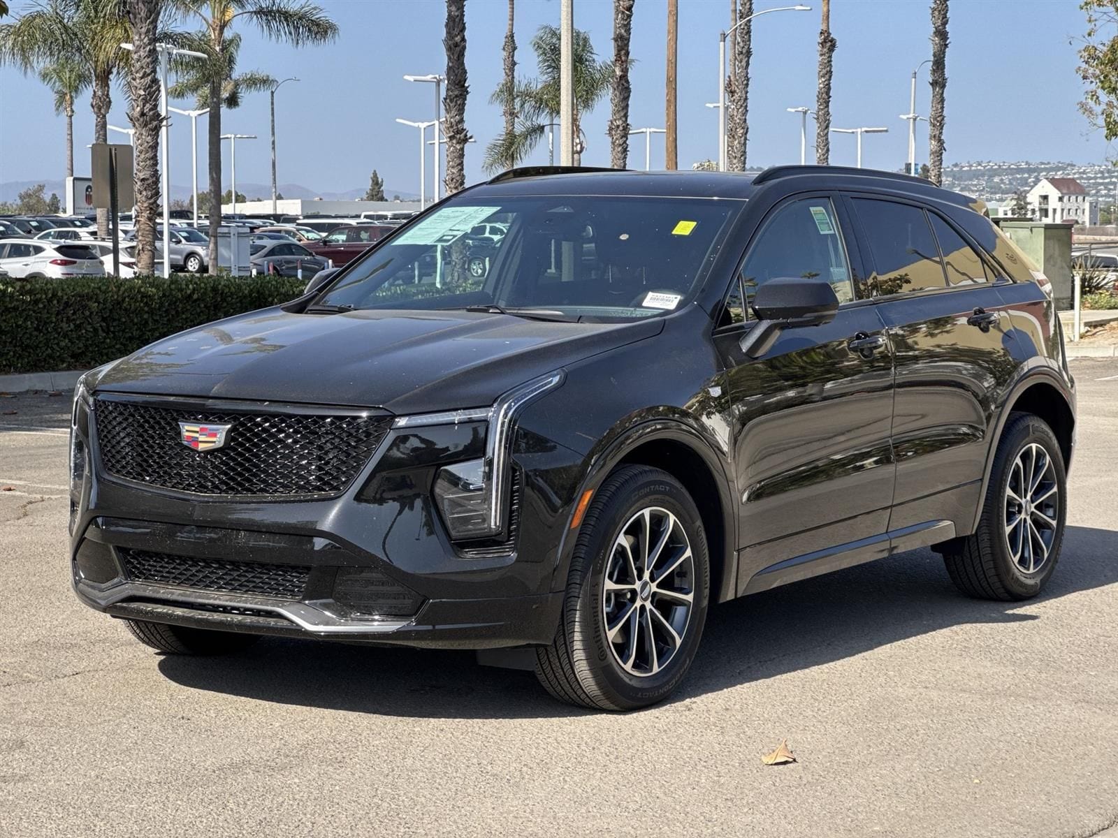 Thumbnail: 2025 Cadillac XT4 - 6