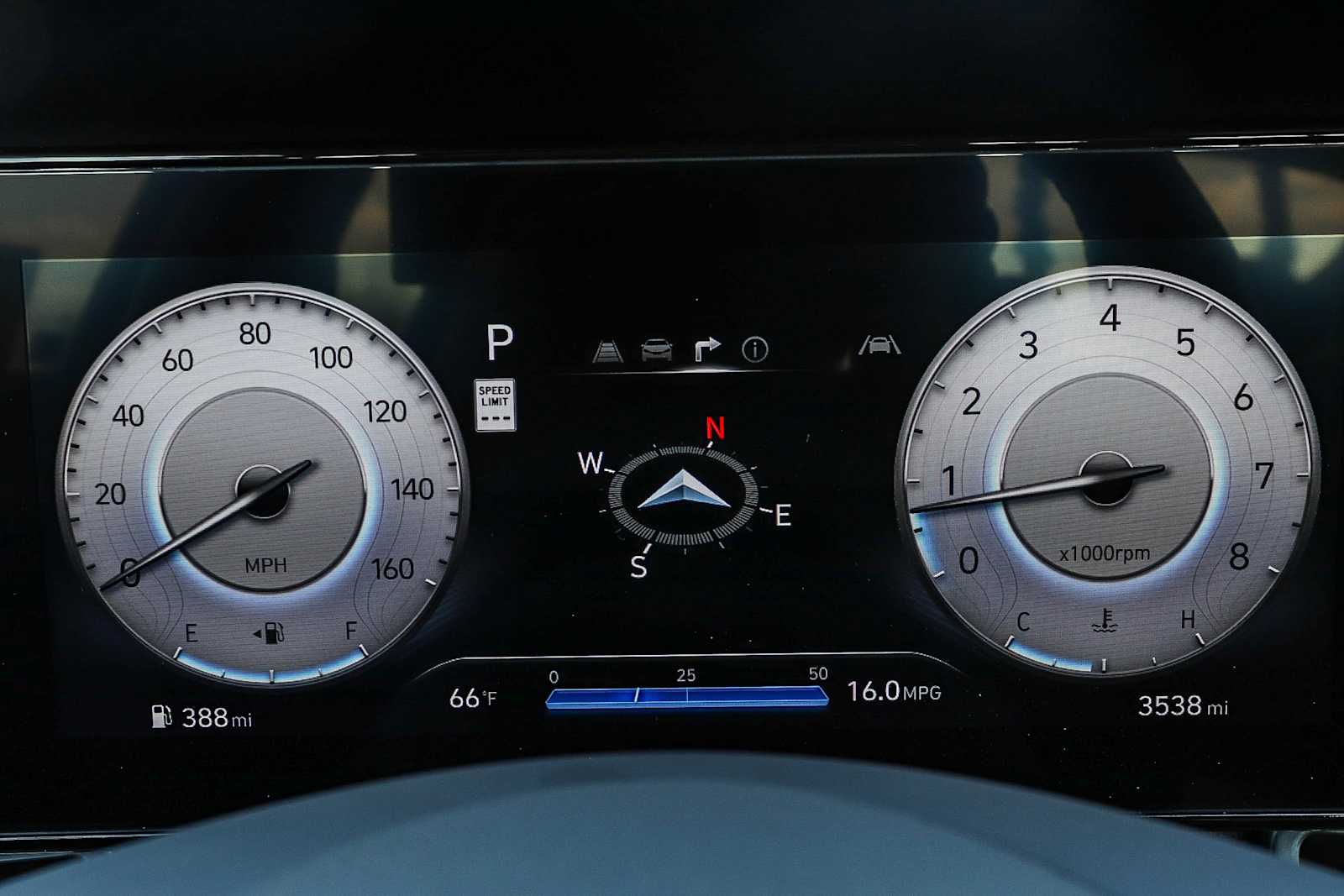 Thumbnail: 2025 Hyundai Elantra - 24