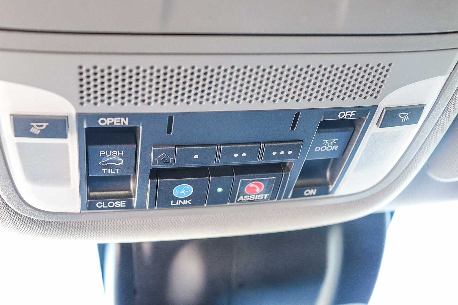 Thumbnail: 2020 Acura MDX - 25