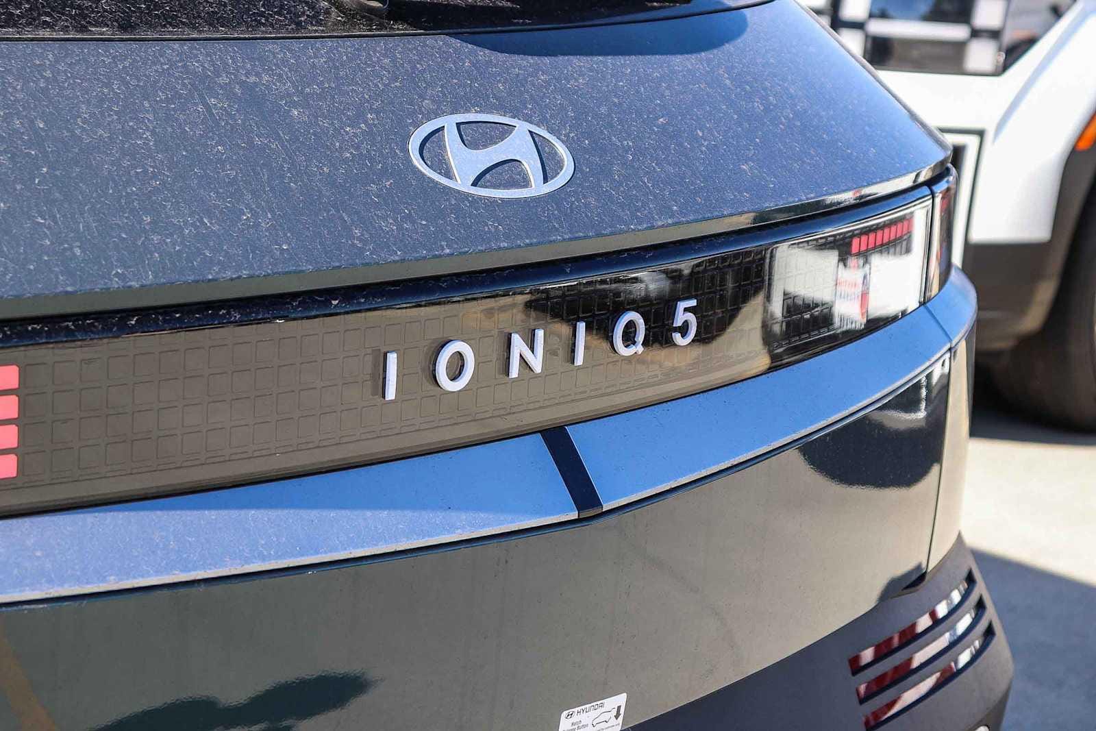 Thumbnail: 2026 Hyundai Ioniq 5 - 10