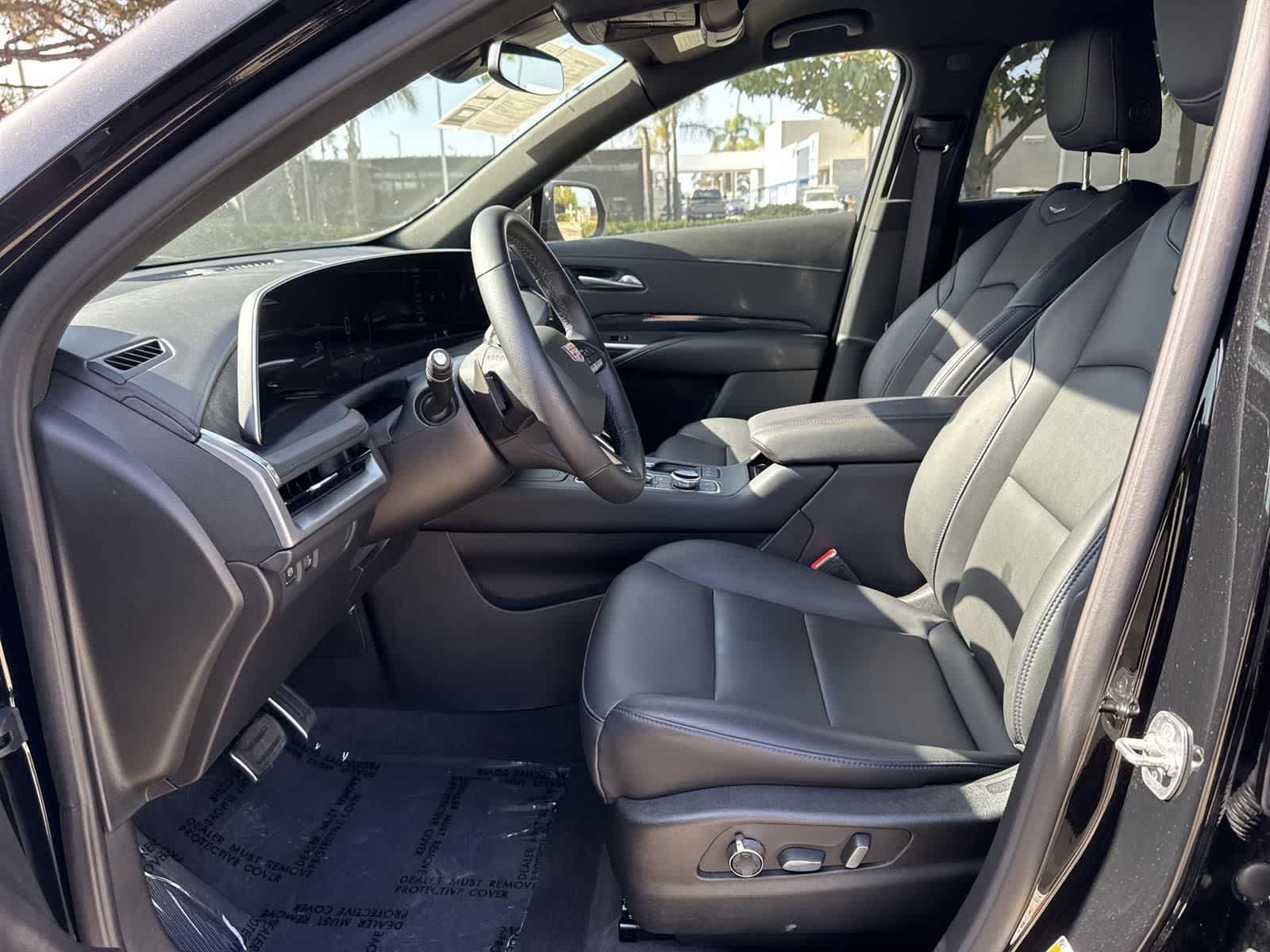 Thumbnail: 2025 Cadillac XT4 - 22