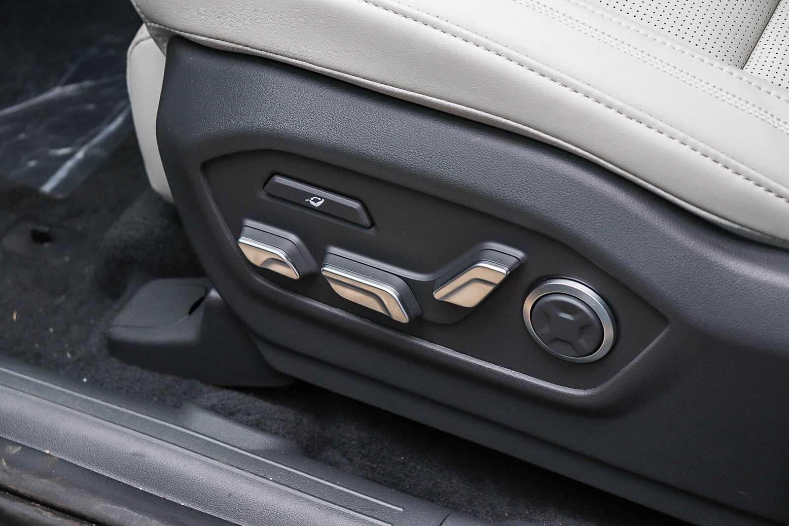 Thumbnail: 2026 Hyundai Santa Fe - 21