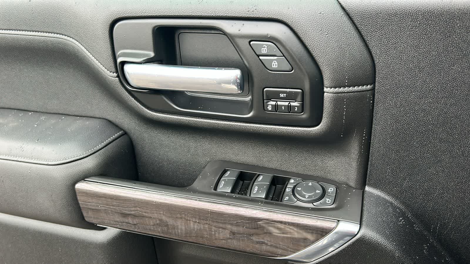 Thumbnail: 2021 Chevrolet Silverado 2500 - 17