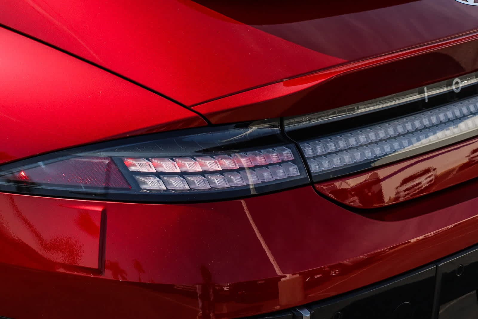 Thumbnail: 2024 Hyundai Ioniq 6 - 9