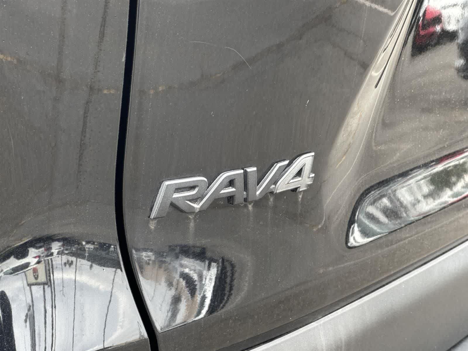 Thumbnail: 2022 Toyota RAV4 - 27