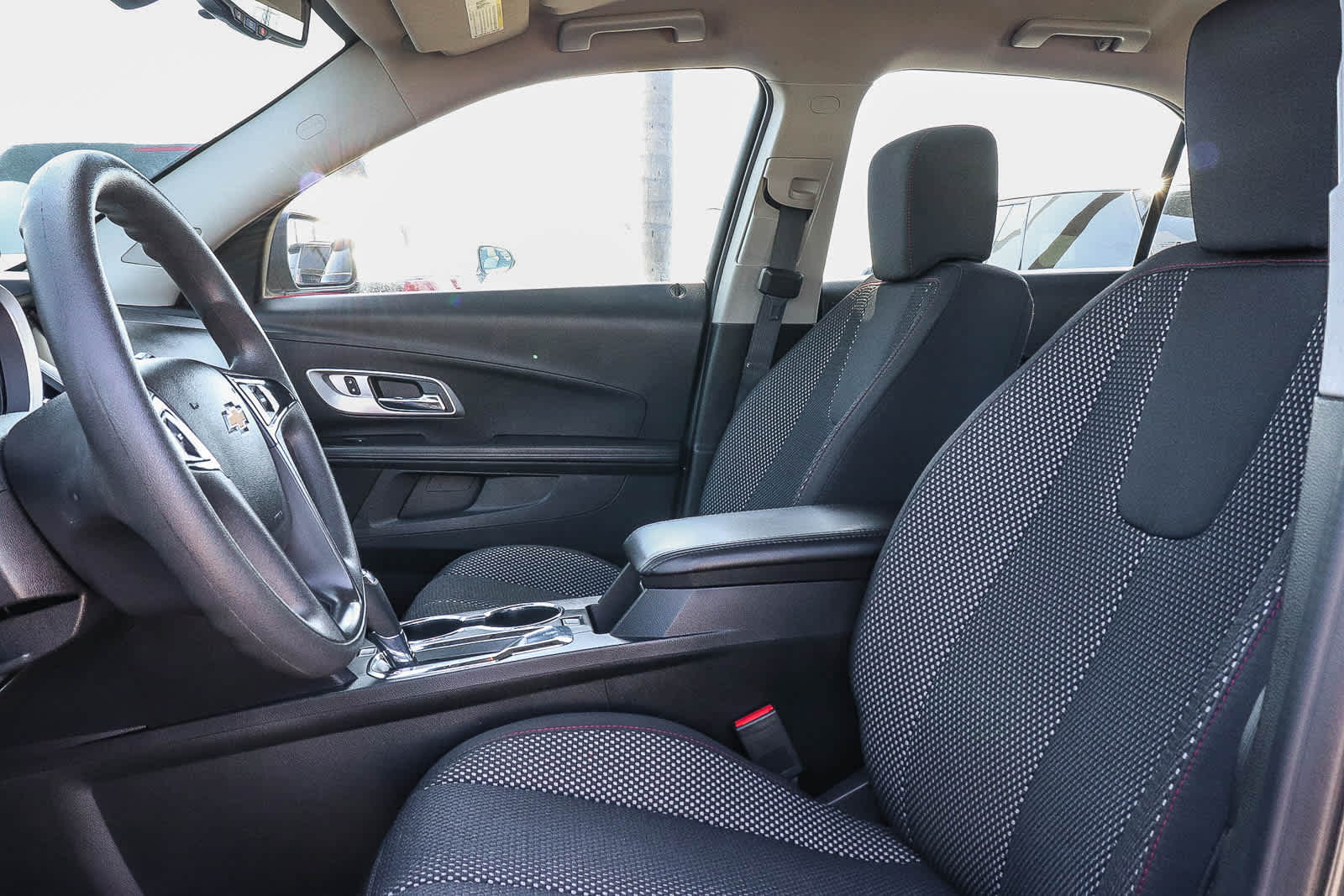 Thumbnail: 2017 Chevrolet Equinox - 26