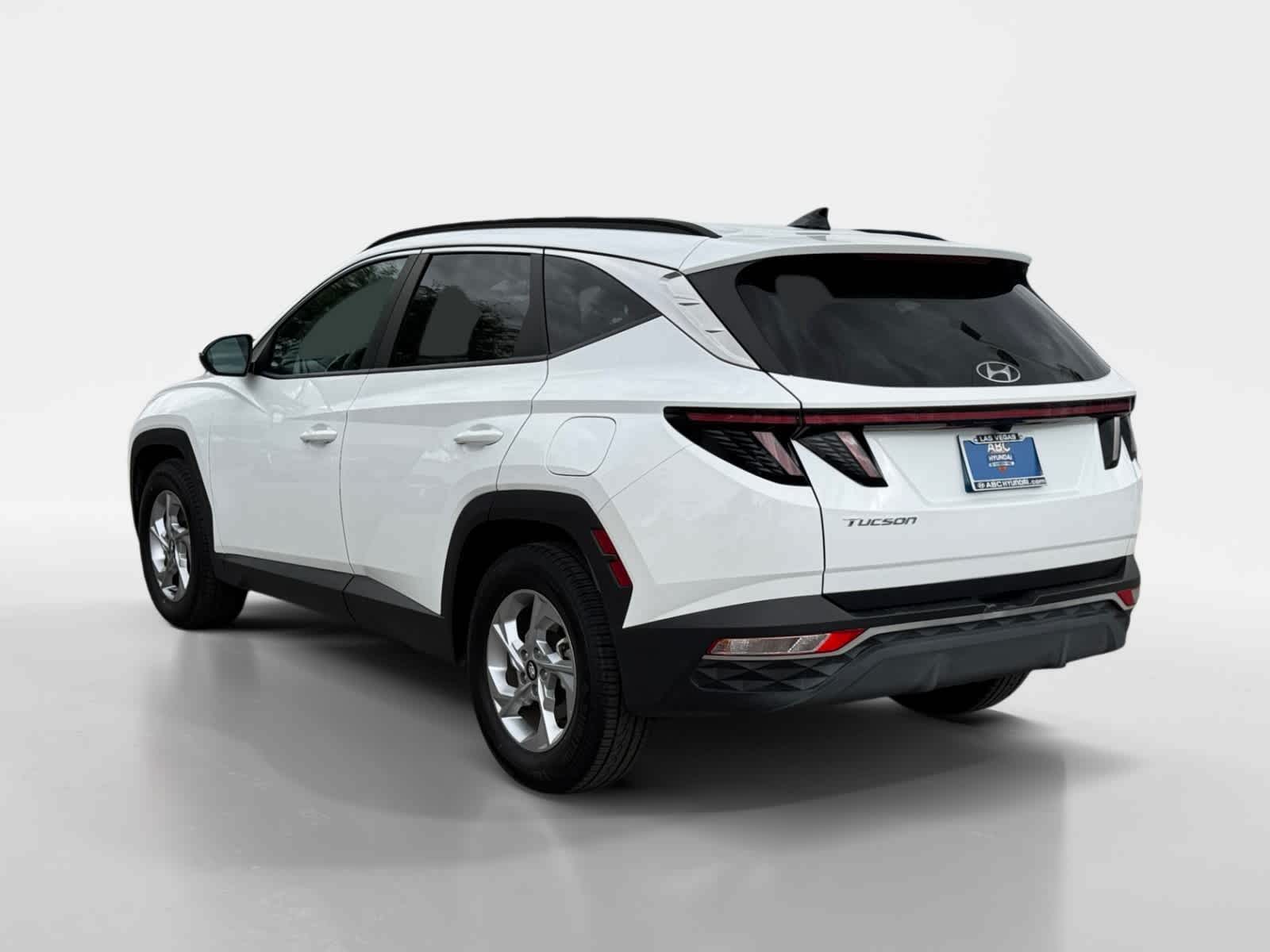 Thumbnail: 2023 Hyundai Tucson - 3