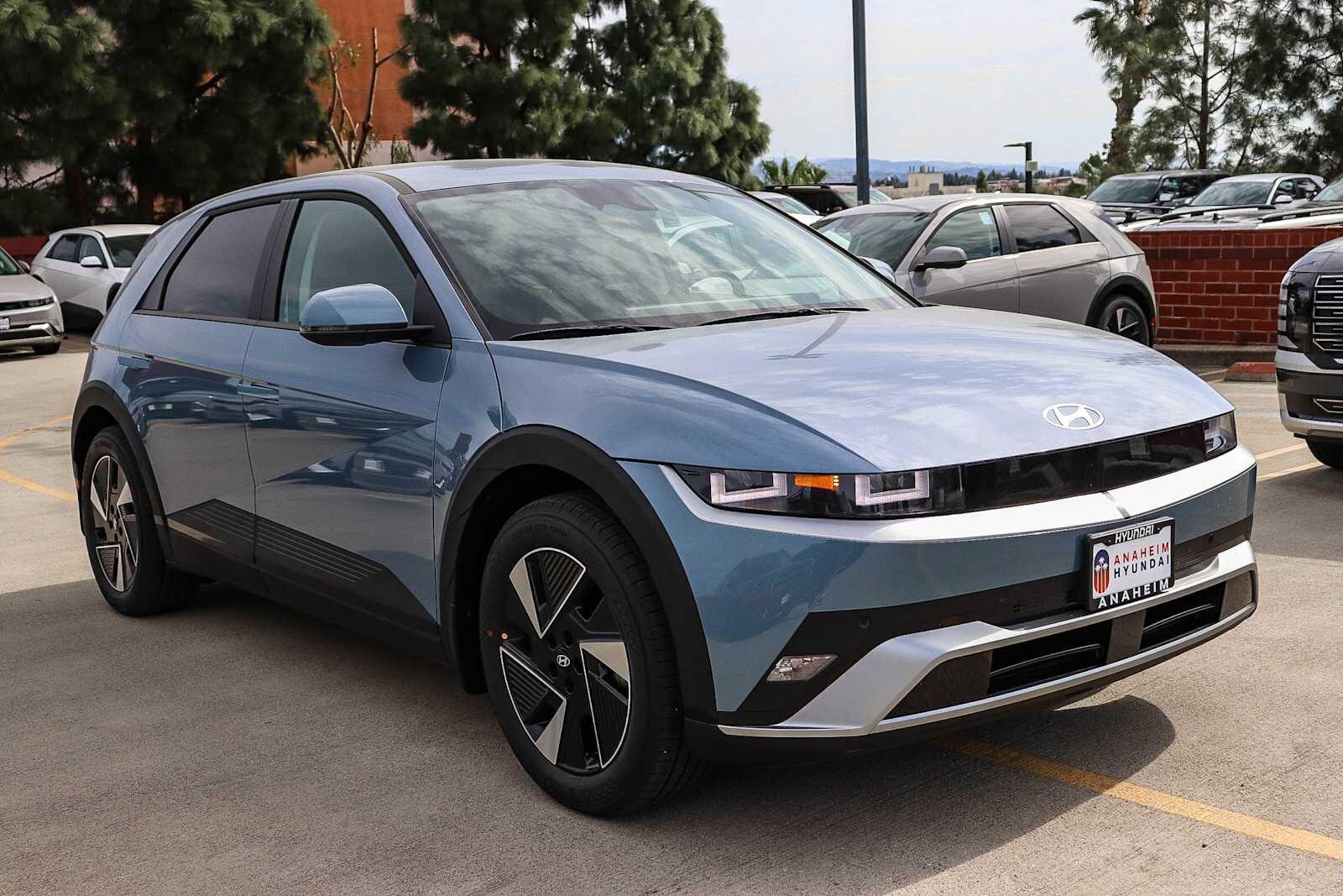 Thumbnail: 2026 Hyundai Ioniq 5 - 3