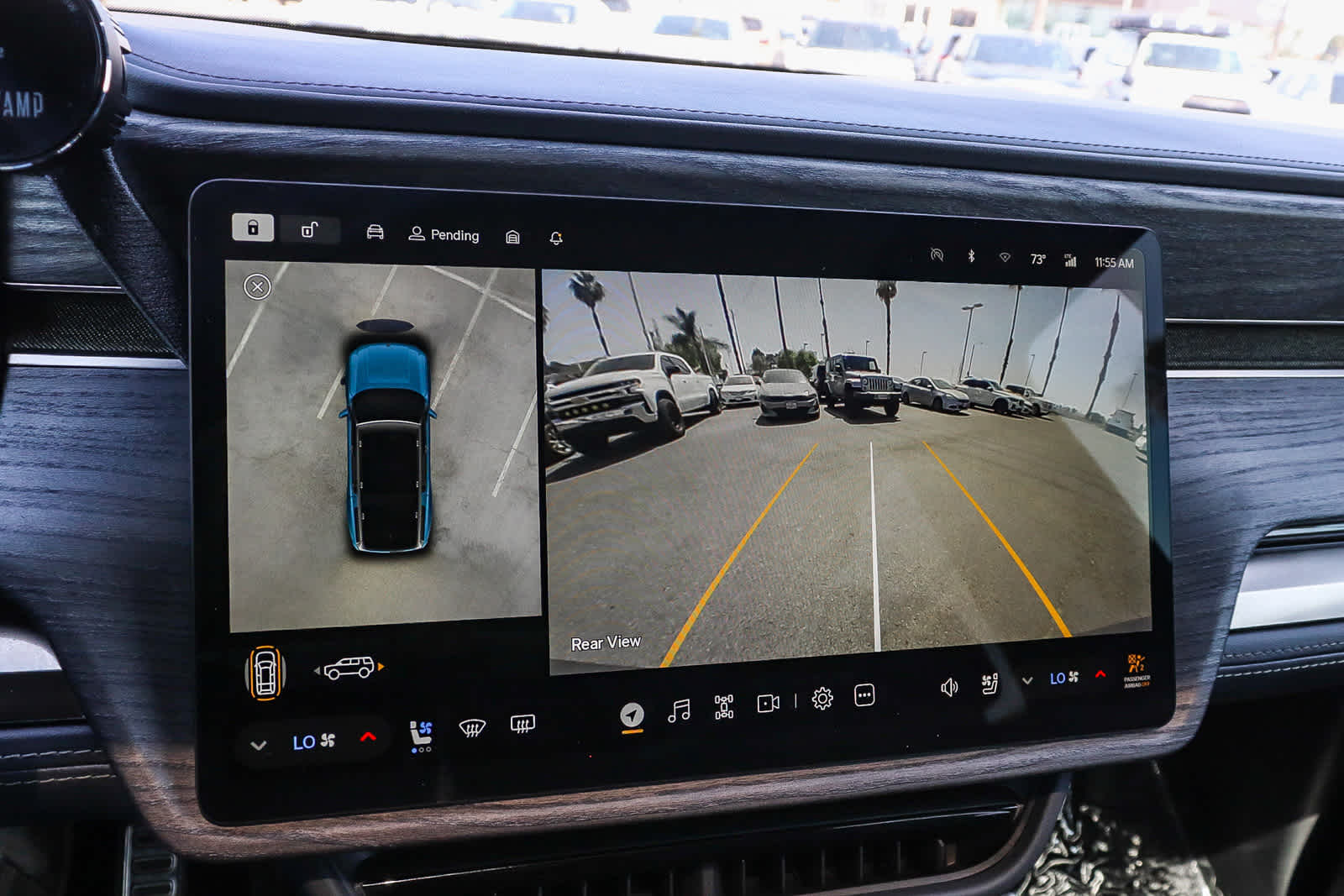 Thumbnail: 2023 Rivian R1S - 28