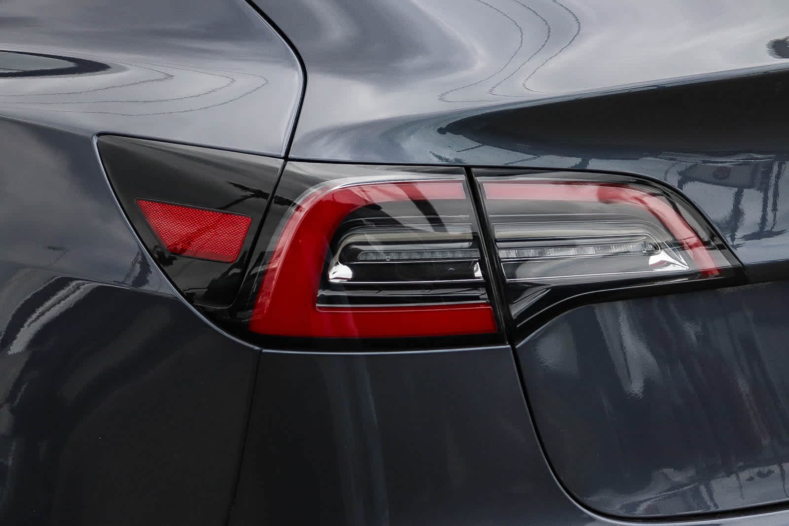 Thumbnail: 2018 Tesla Model 3 - 9