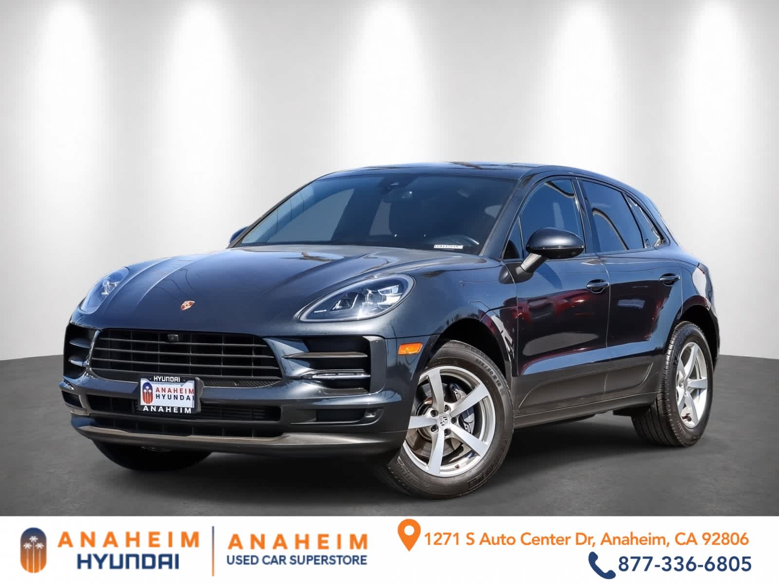 2020 Porsche Macan -'s photo