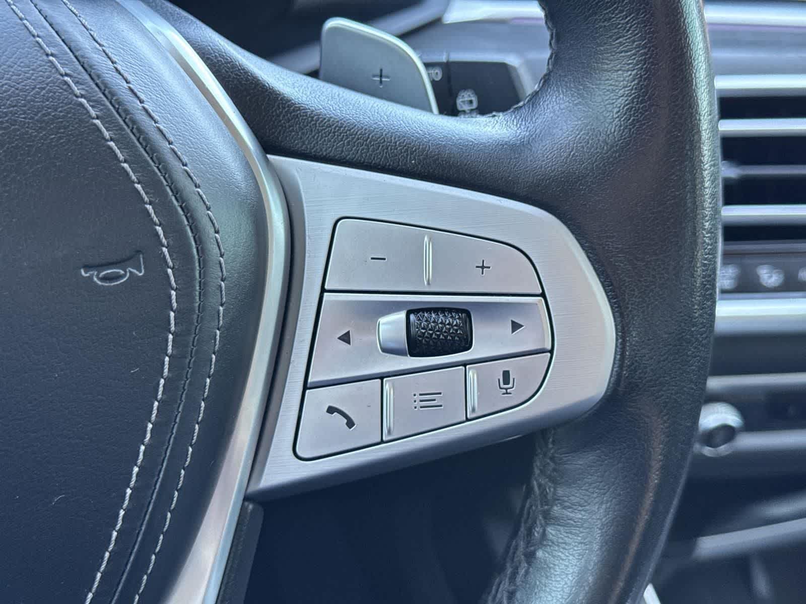 Thumbnail: 2022 BMW X7 - 13