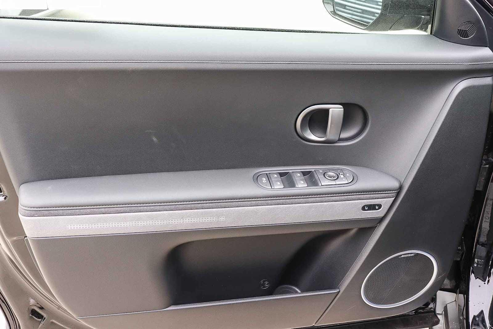 Thumbnail: 2026 Hyundai Ioniq 5 - 22