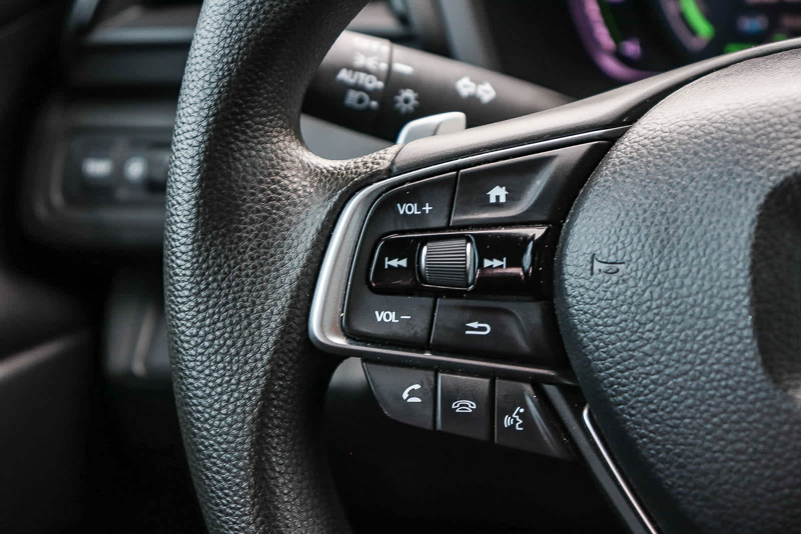 Thumbnail: 2019 Honda Insight - 18