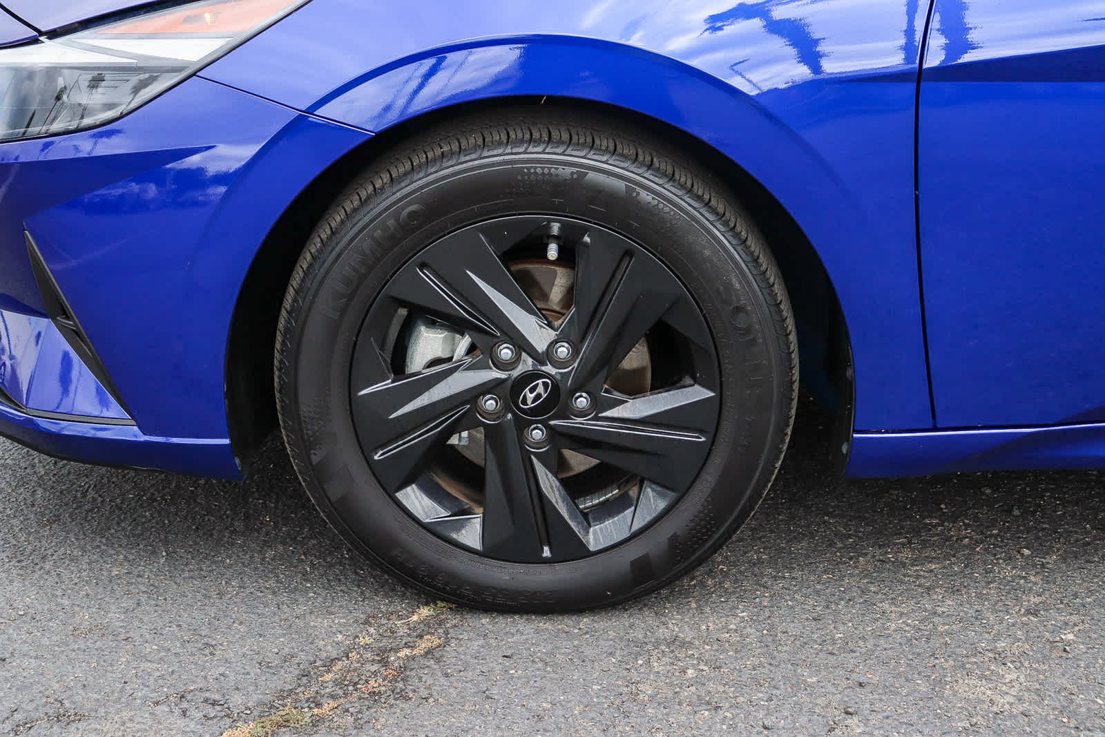 Thumbnail: 2023 Hyundai Elantra - 12