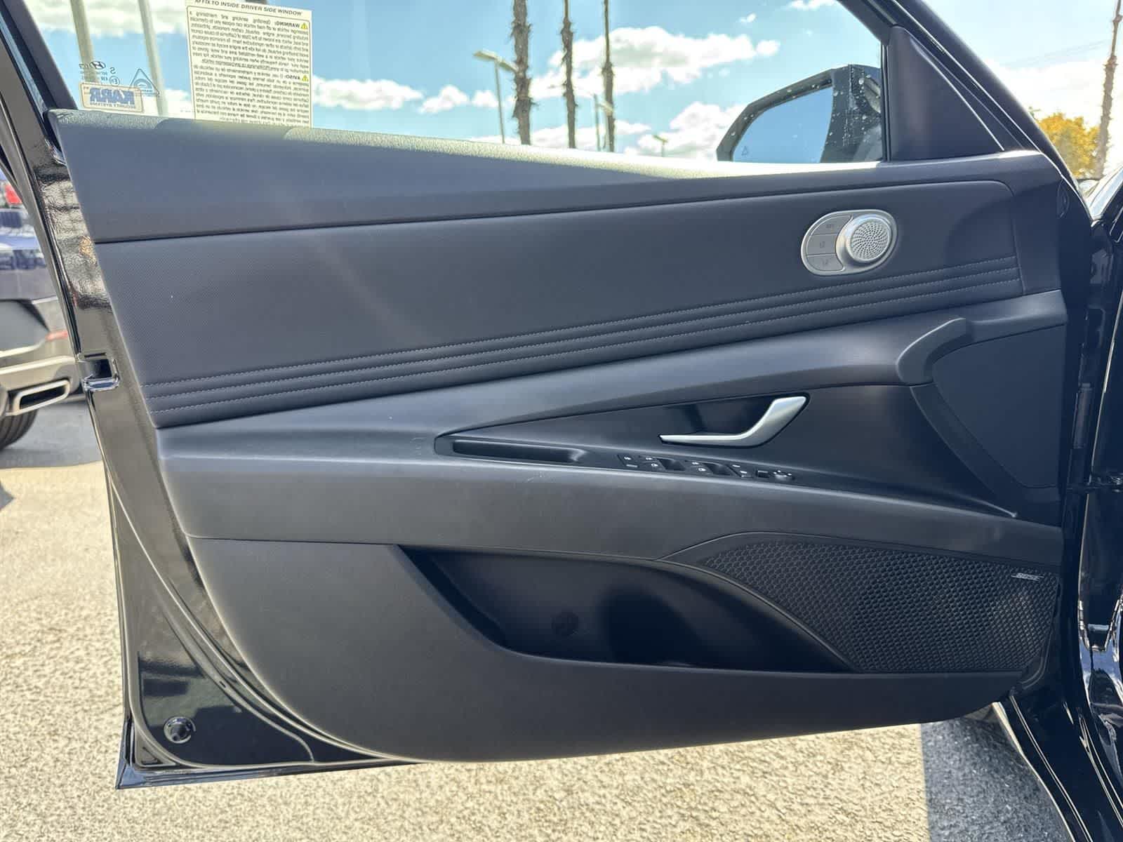 Thumbnail: 2023 Hyundai Elantra - 22