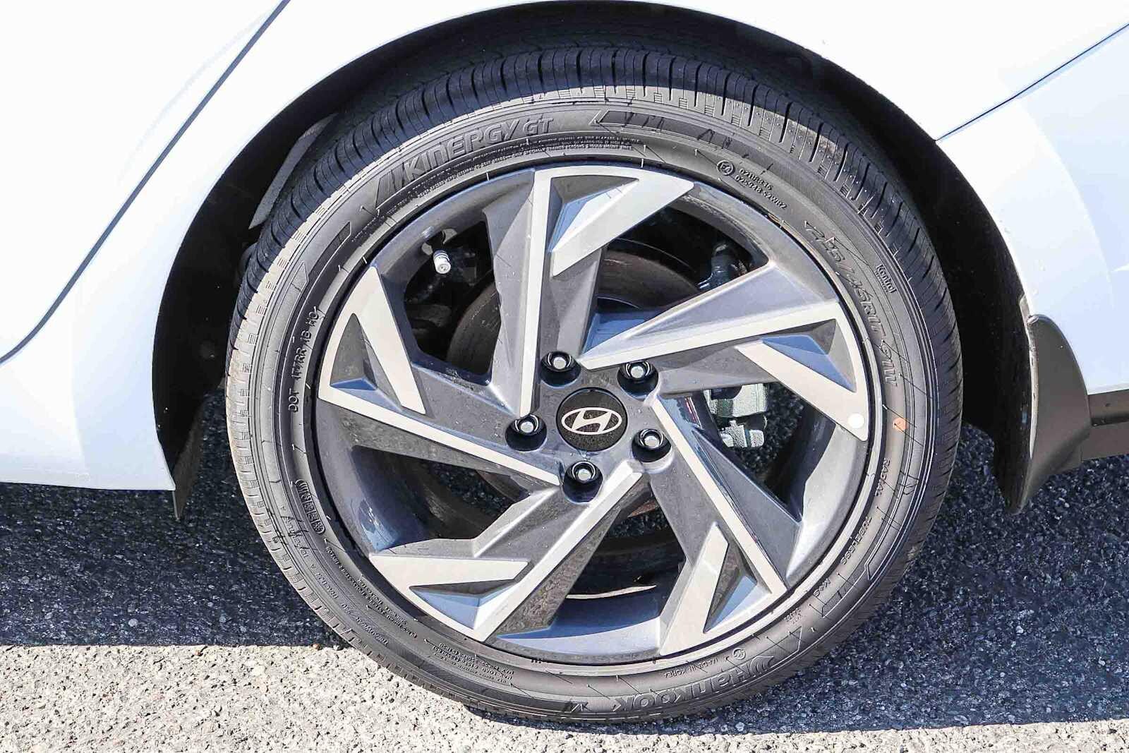 Thumbnail: 2025 Hyundai Elantra - 11