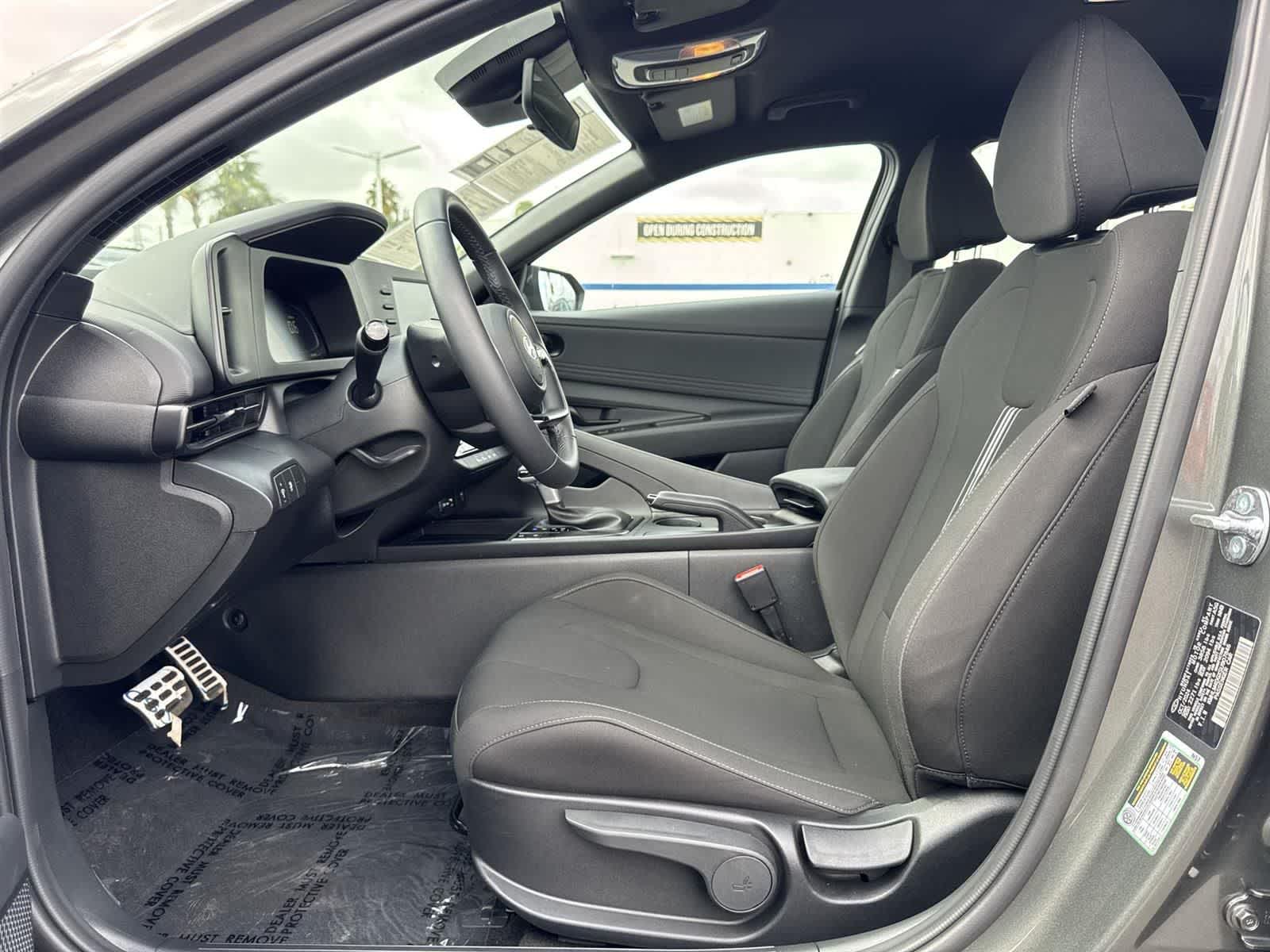 Thumbnail: 2025 Hyundai Elantra - 22