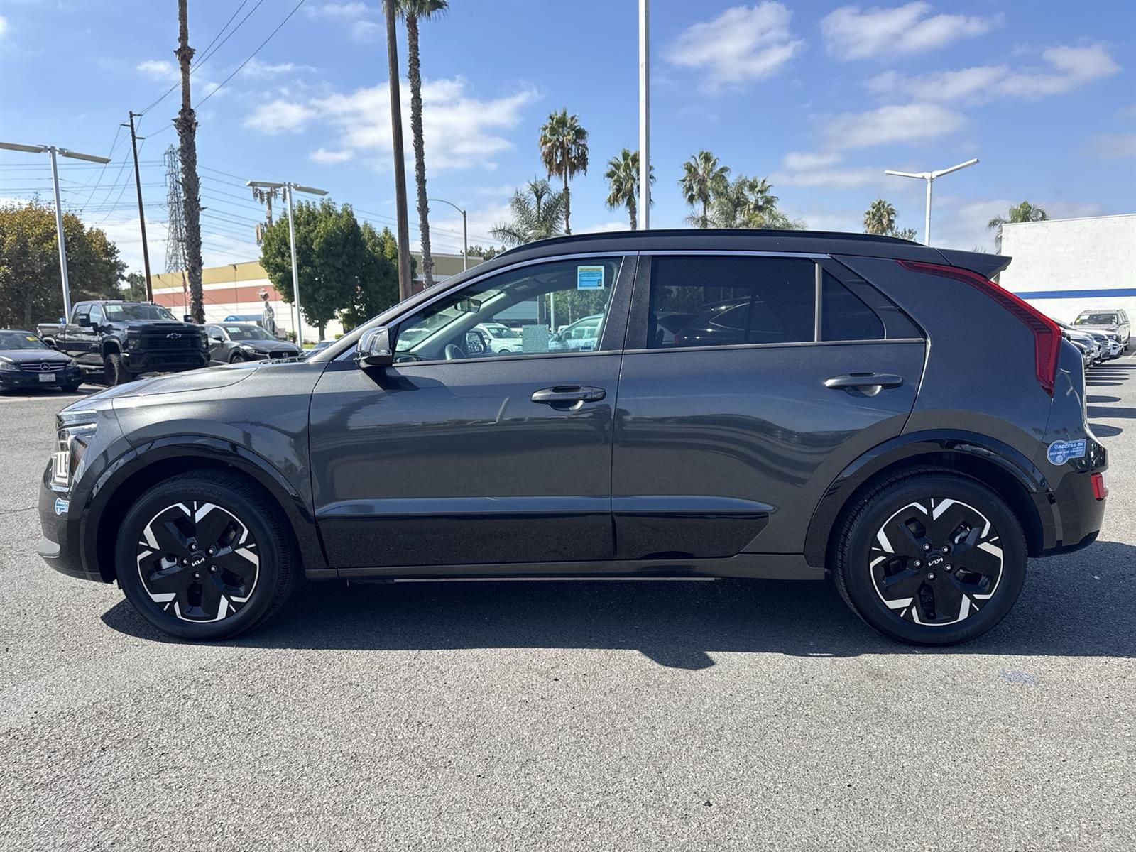 Thumbnail: 2024 Kia Niro - 5