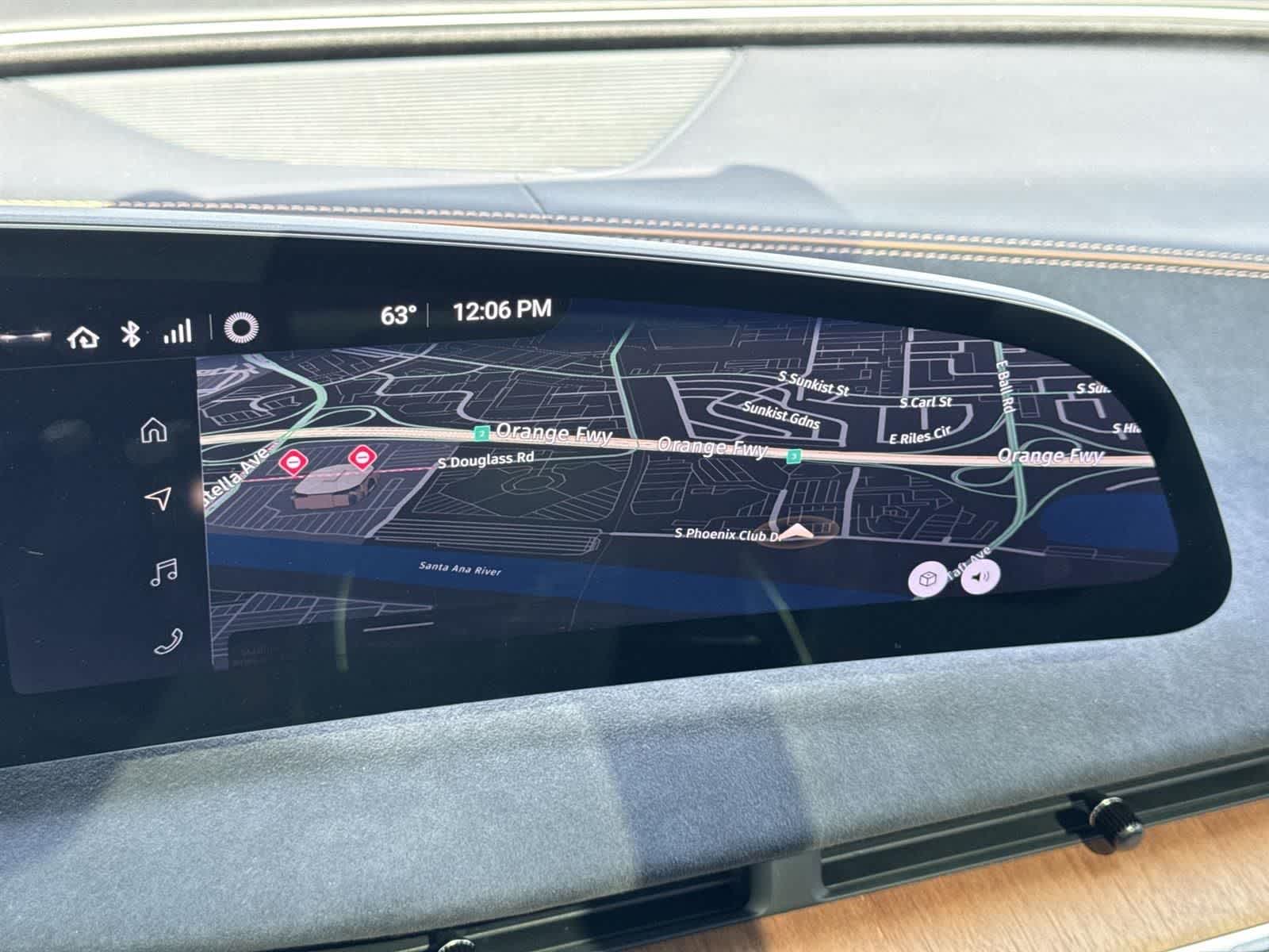 Thumbnail: 2023 Lucid Air - 12
