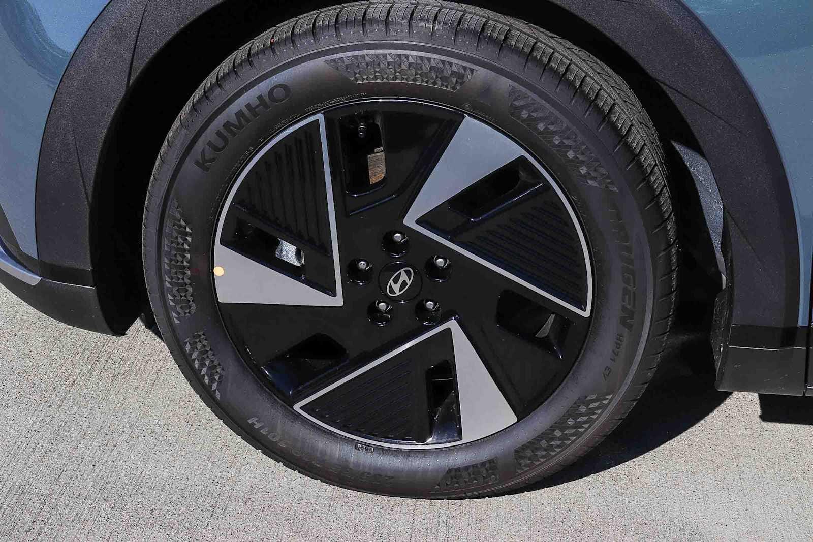 Thumbnail: 2026 Hyundai Ioniq 5 - 12