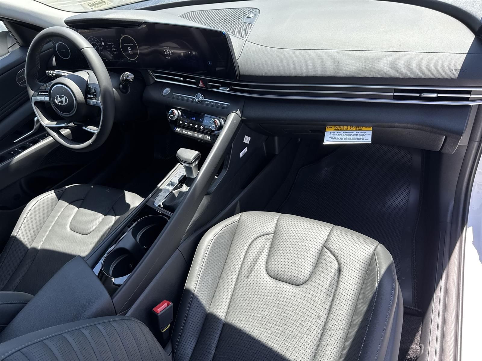 Thumbnail: 2025 Hyundai Elantra - 39