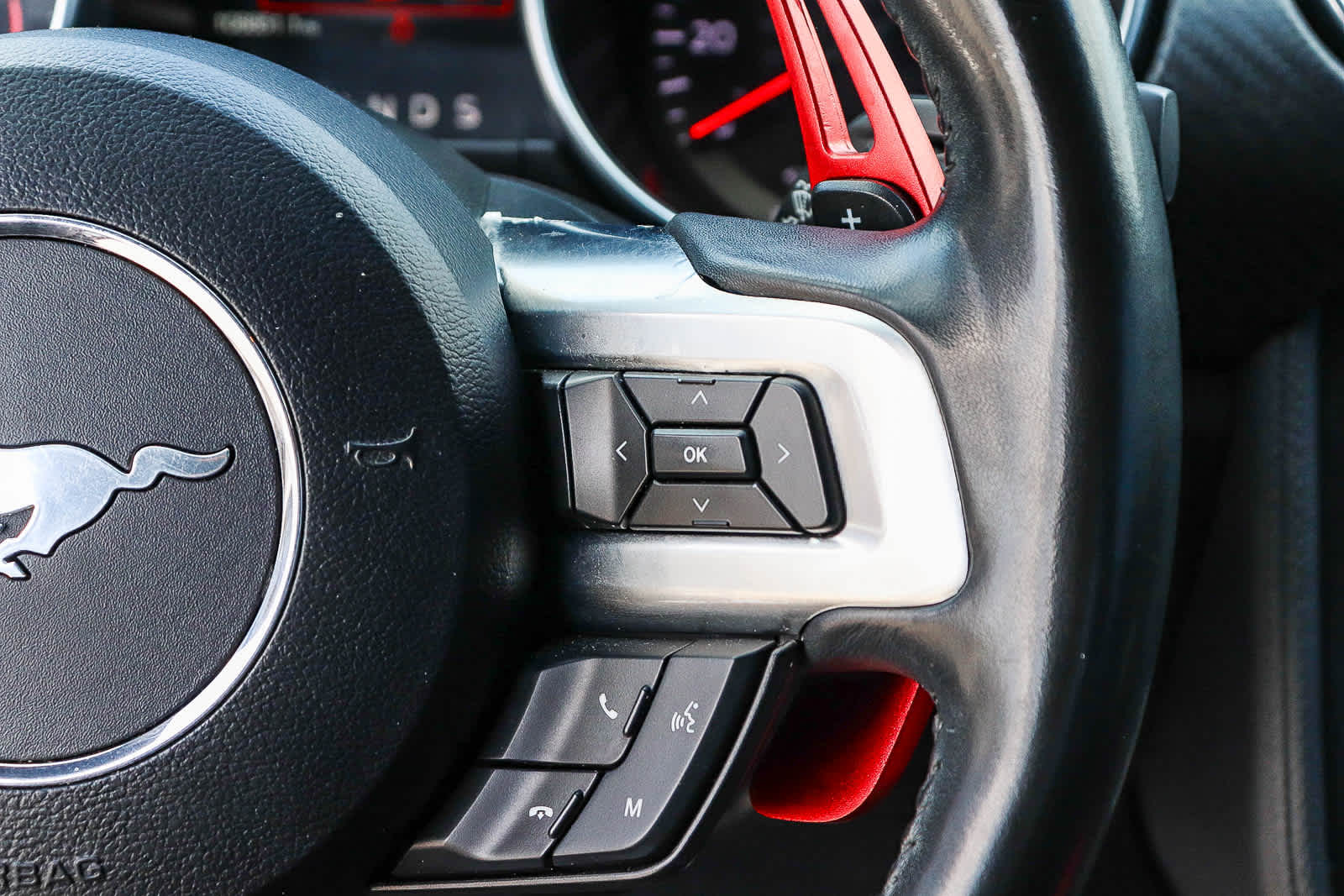 Thumbnail: 2018 Ford Mustang - 19