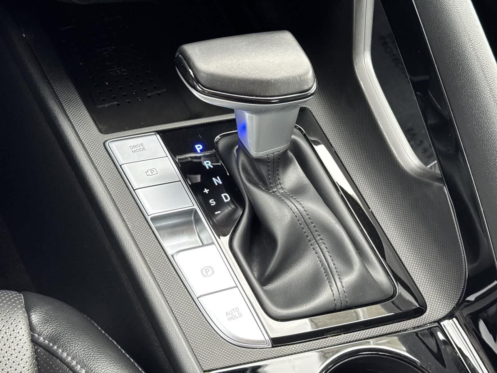 Thumbnail: 2023 Hyundai Elantra - 15