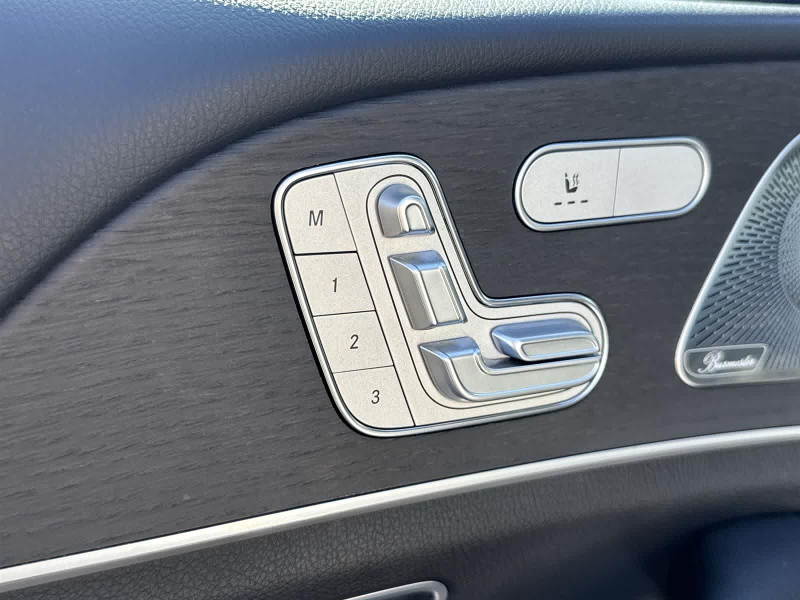 Thumbnail: 2022 Mercedes-Benz GLE - 24