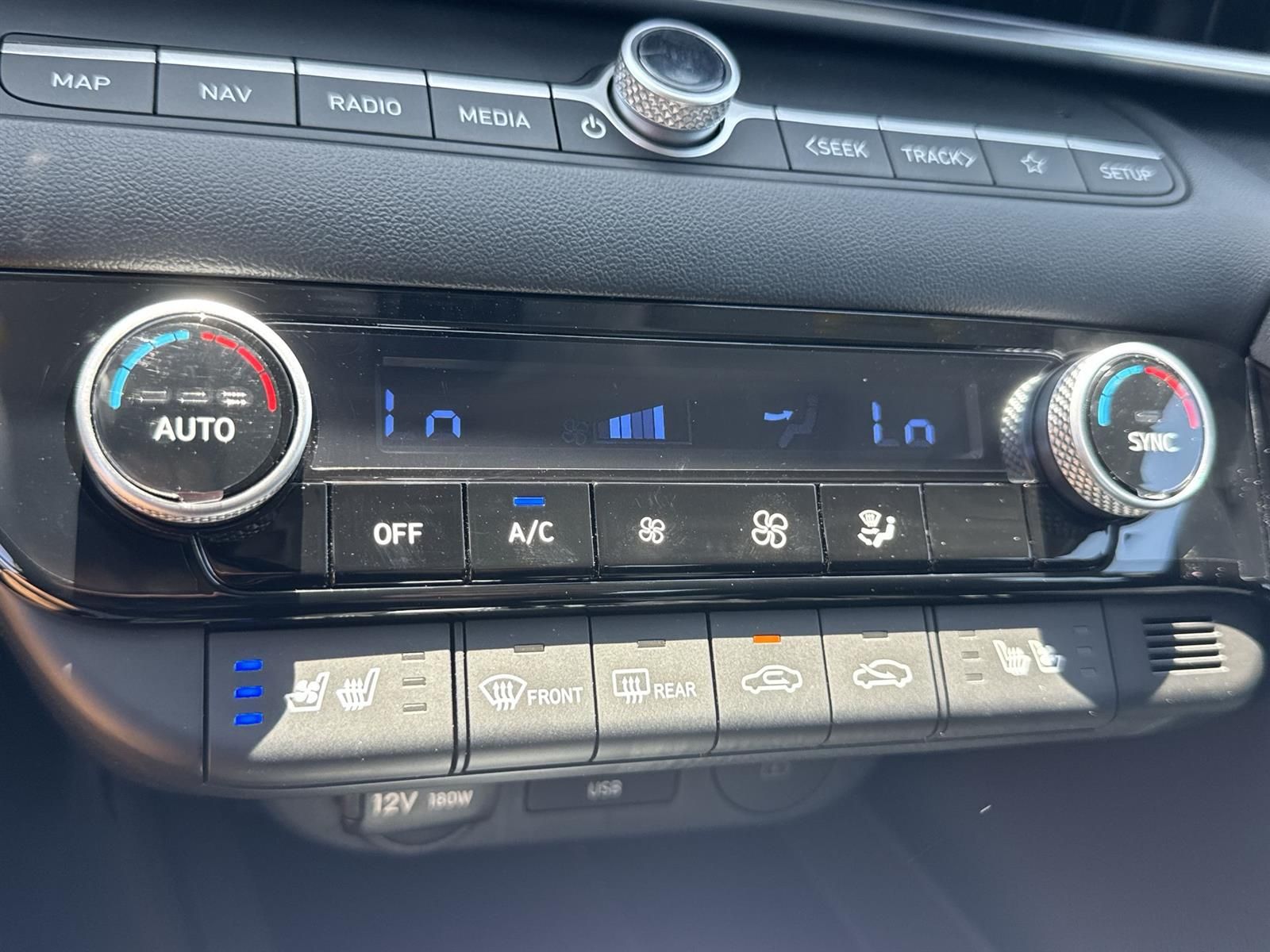 Thumbnail: 2025 Hyundai Elantra - 14