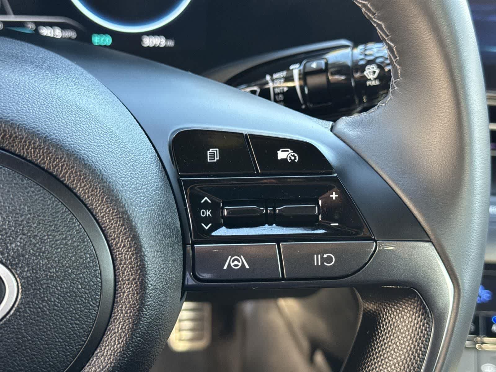 Thumbnail: 2025 Hyundai Elantra - 11