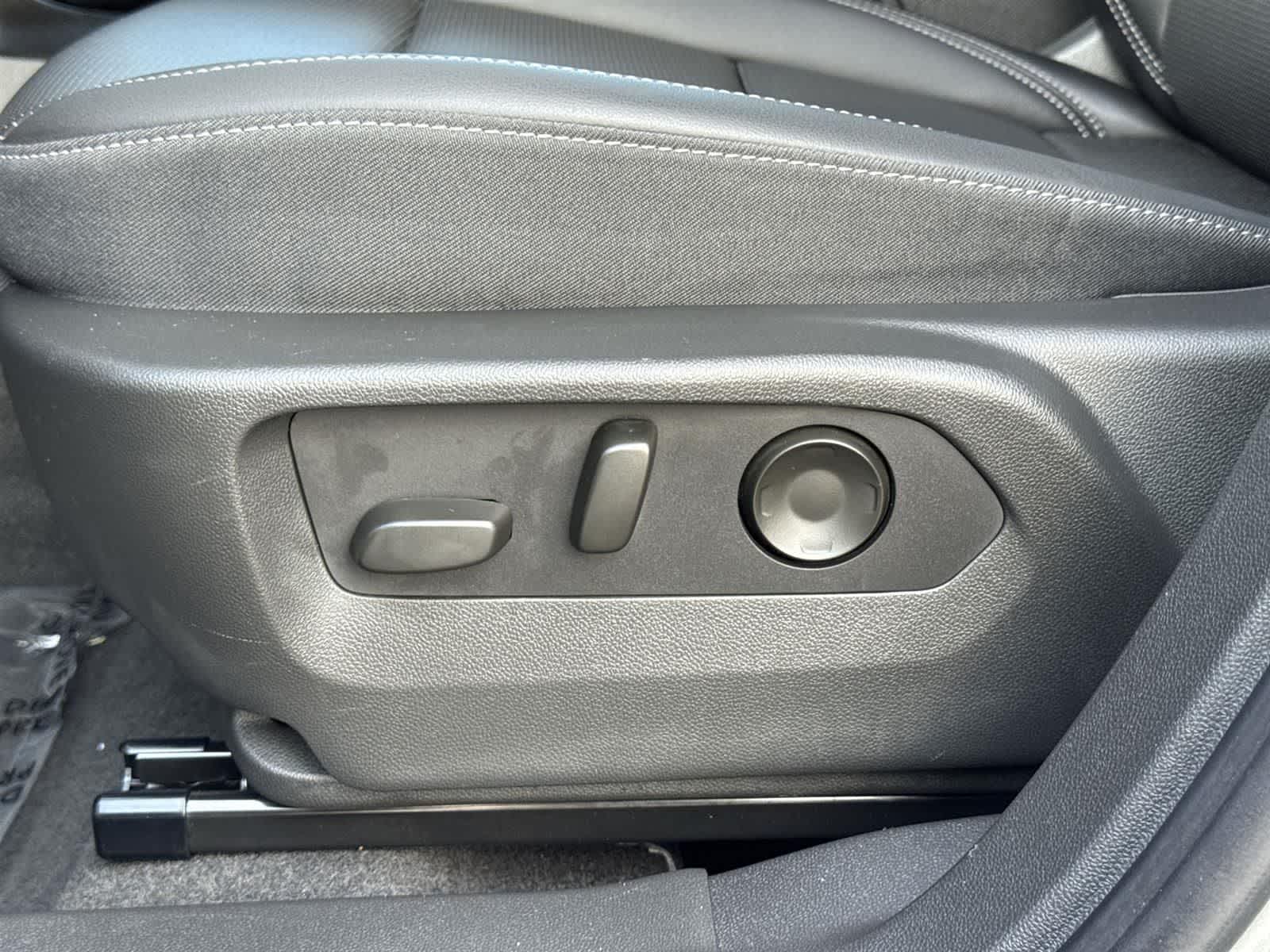 Thumbnail: 2025 Buick Envision - 23