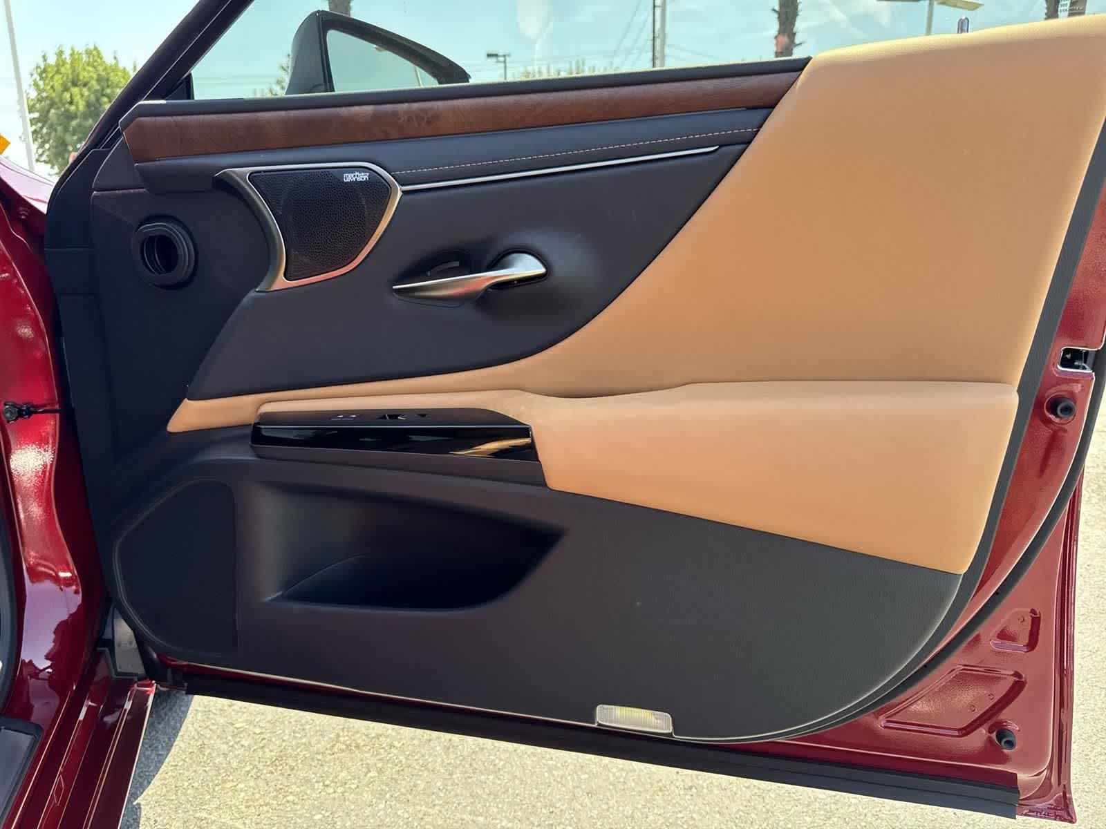 Thumbnail: 2025 Lexus ES - 37