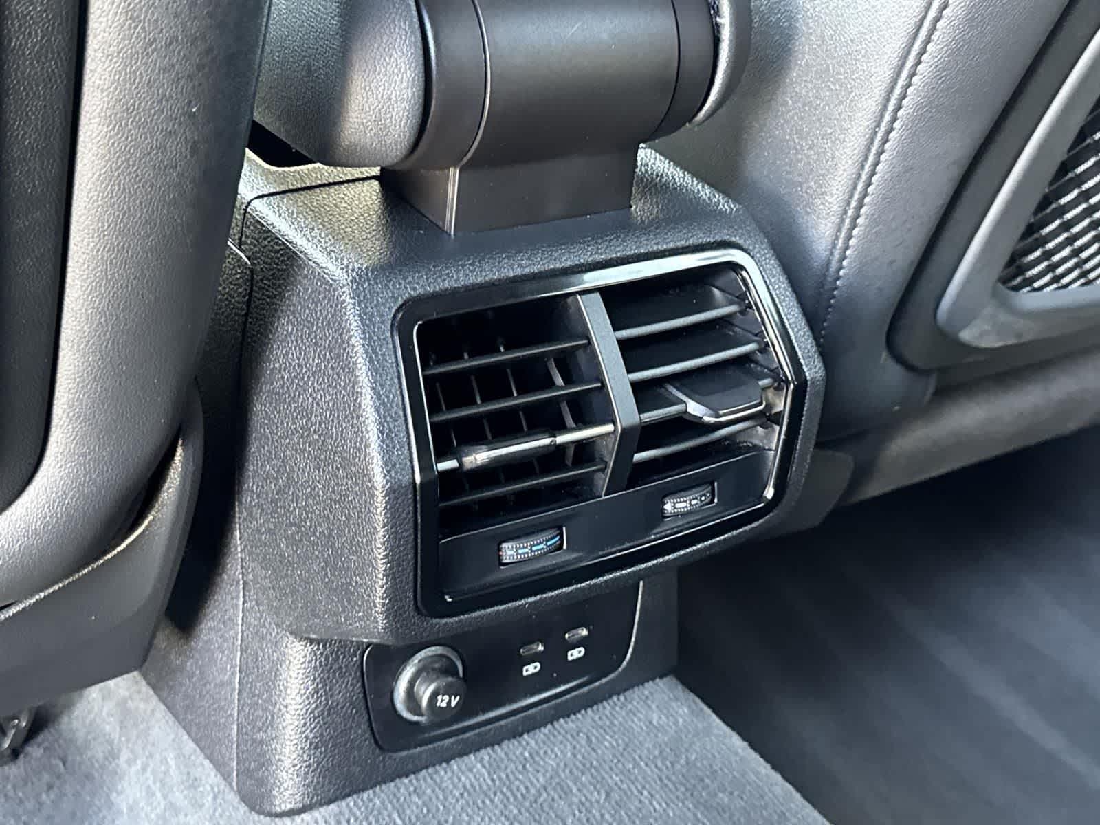 Thumbnail: 2024 Audi Q3 - 28