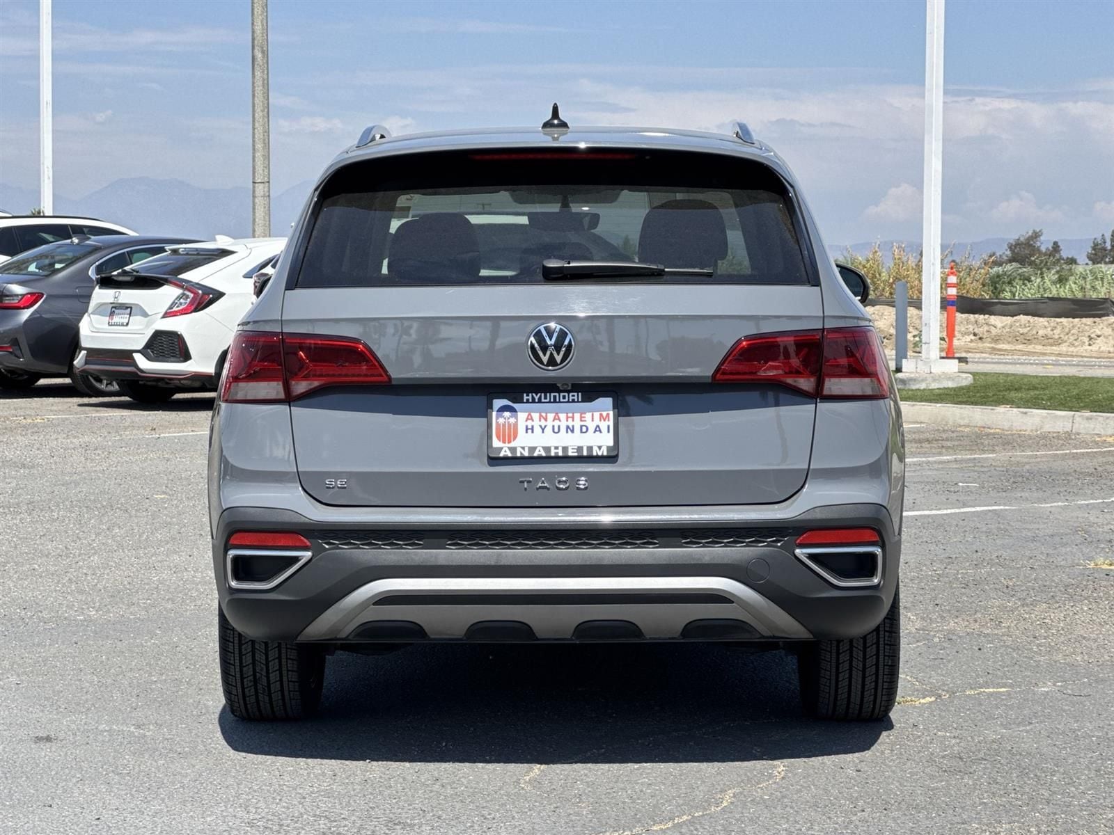 Thumbnail: 2022 Volkswagen Taos - 4