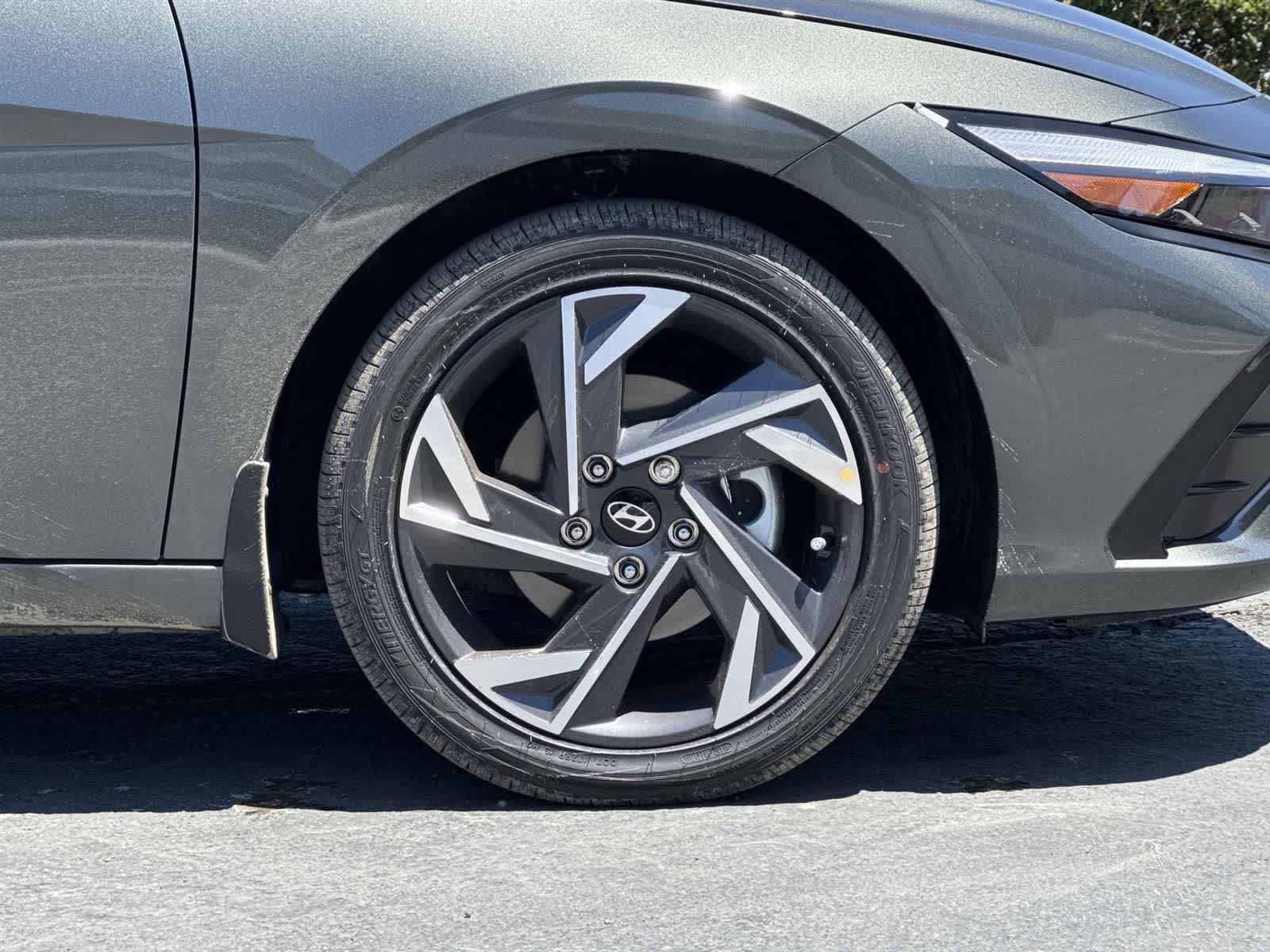 Thumbnail: 2025 Hyundai Elantra - 8