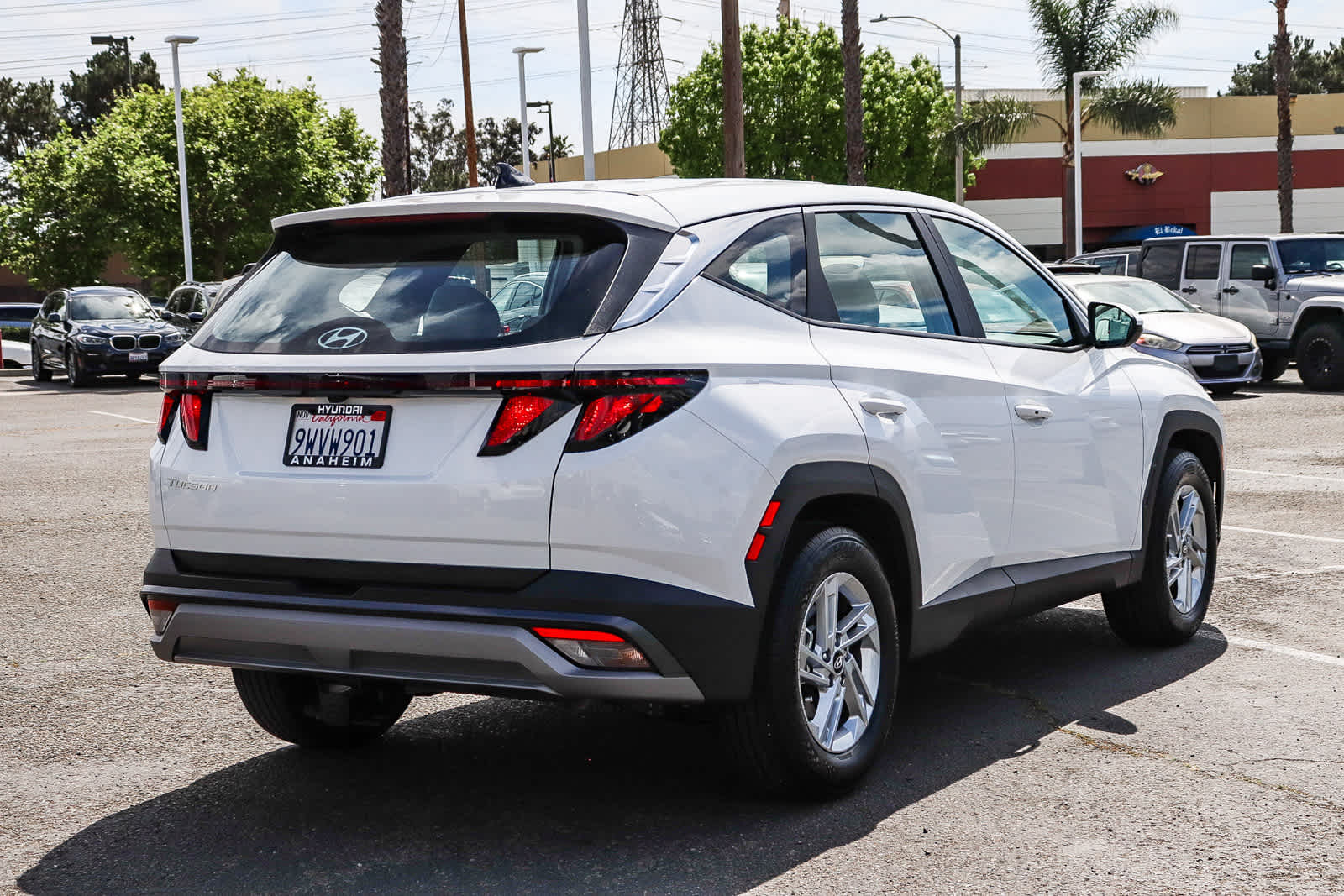 2025 Hyundai Tucson SE photo 5