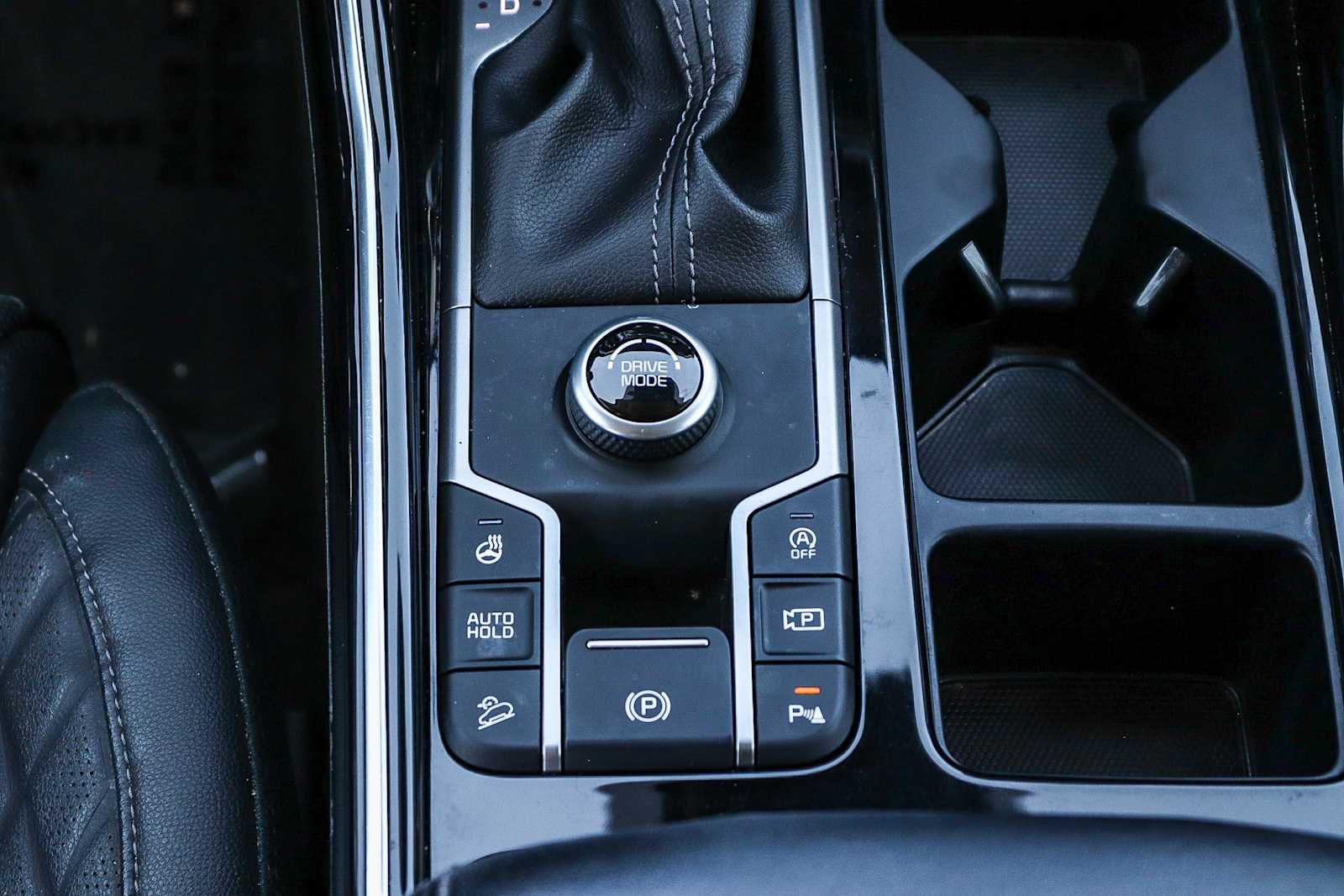 Thumbnail: 2022 Kia Sorento - 21
