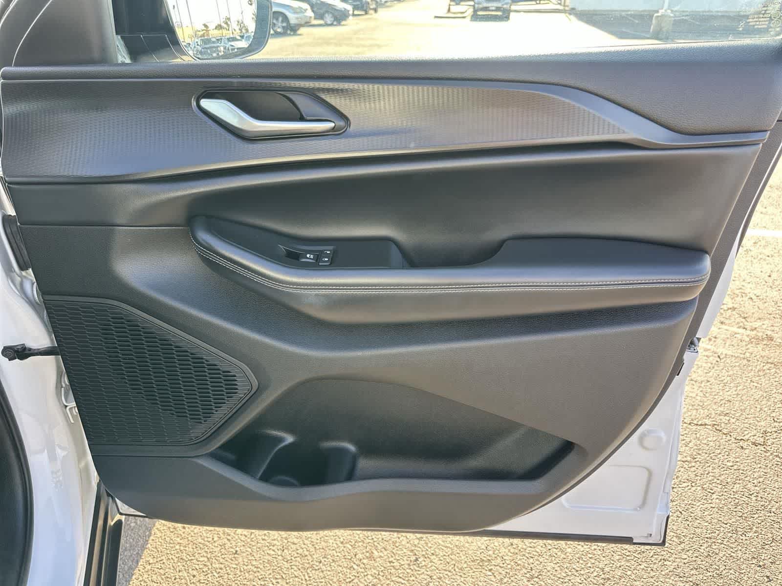 Thumbnail: 2024 Jeep Grand Cherokee L - 39