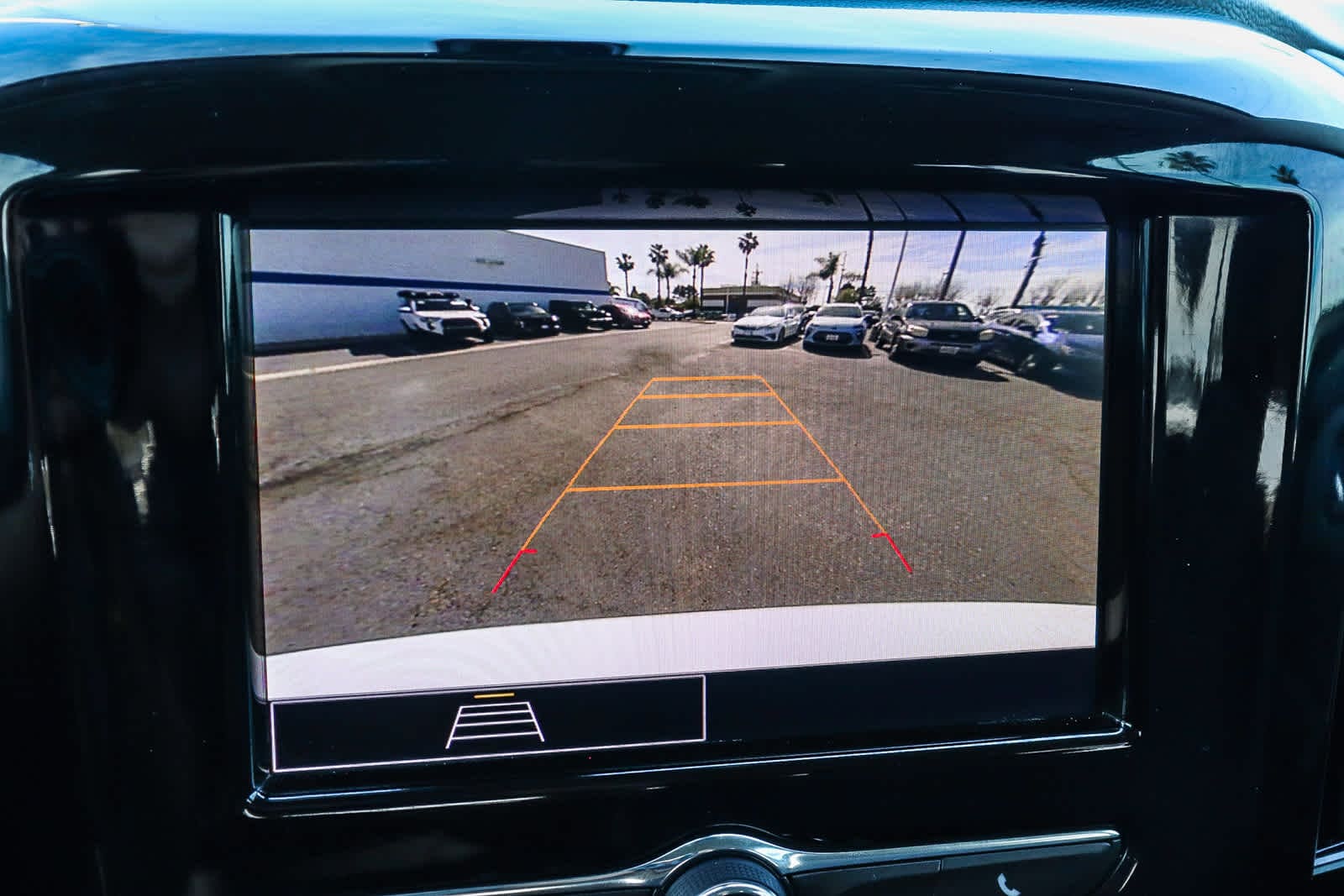 Thumbnail: 2021 Chevrolet Traverse - 26