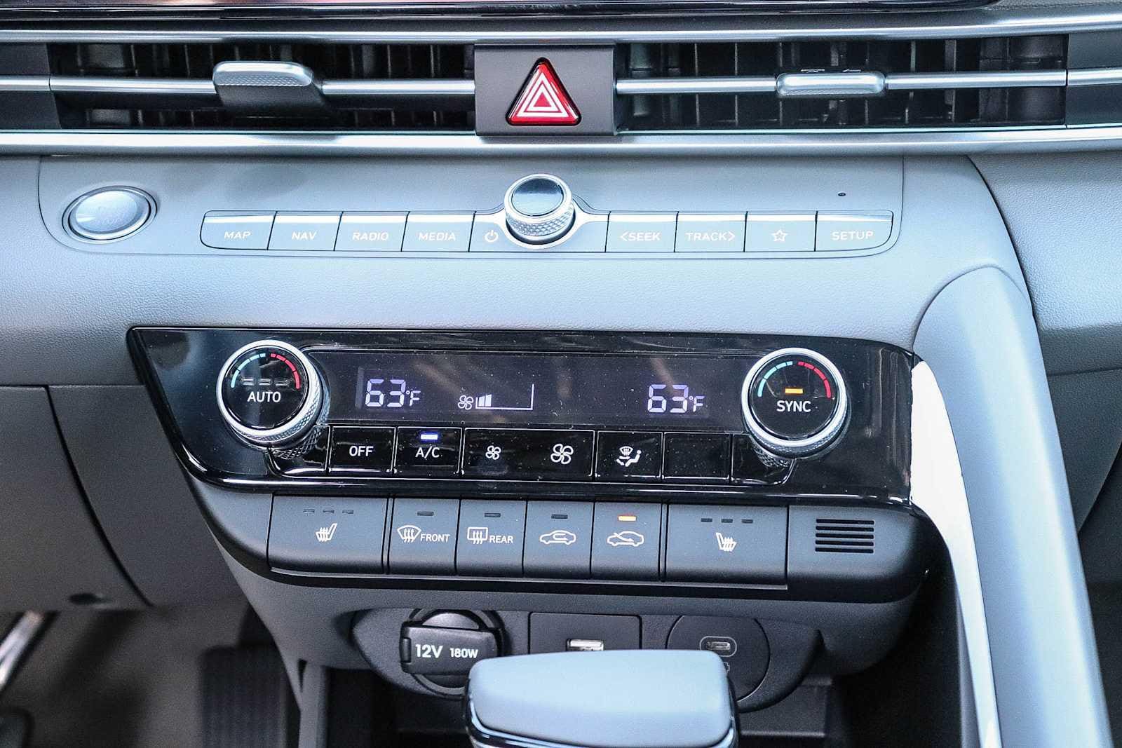 Thumbnail: 2025 Hyundai Elantra - 18