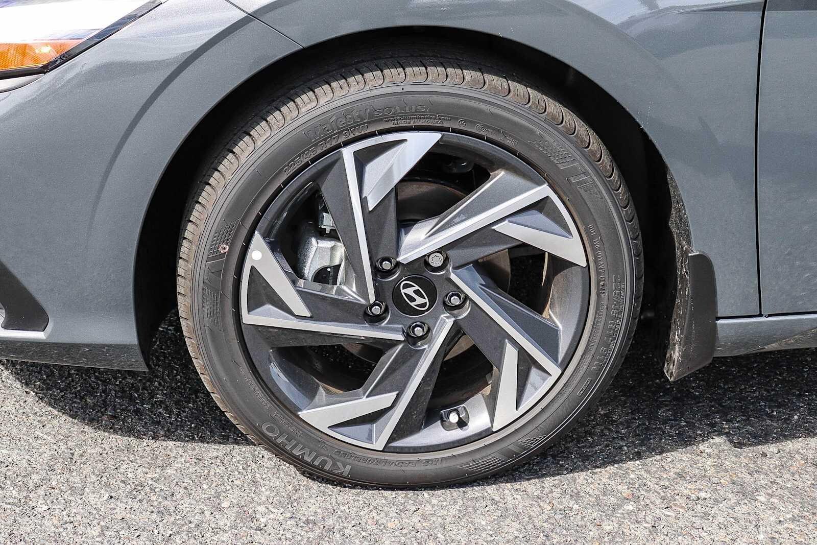 Thumbnail: 2025 Hyundai Elantra - 12